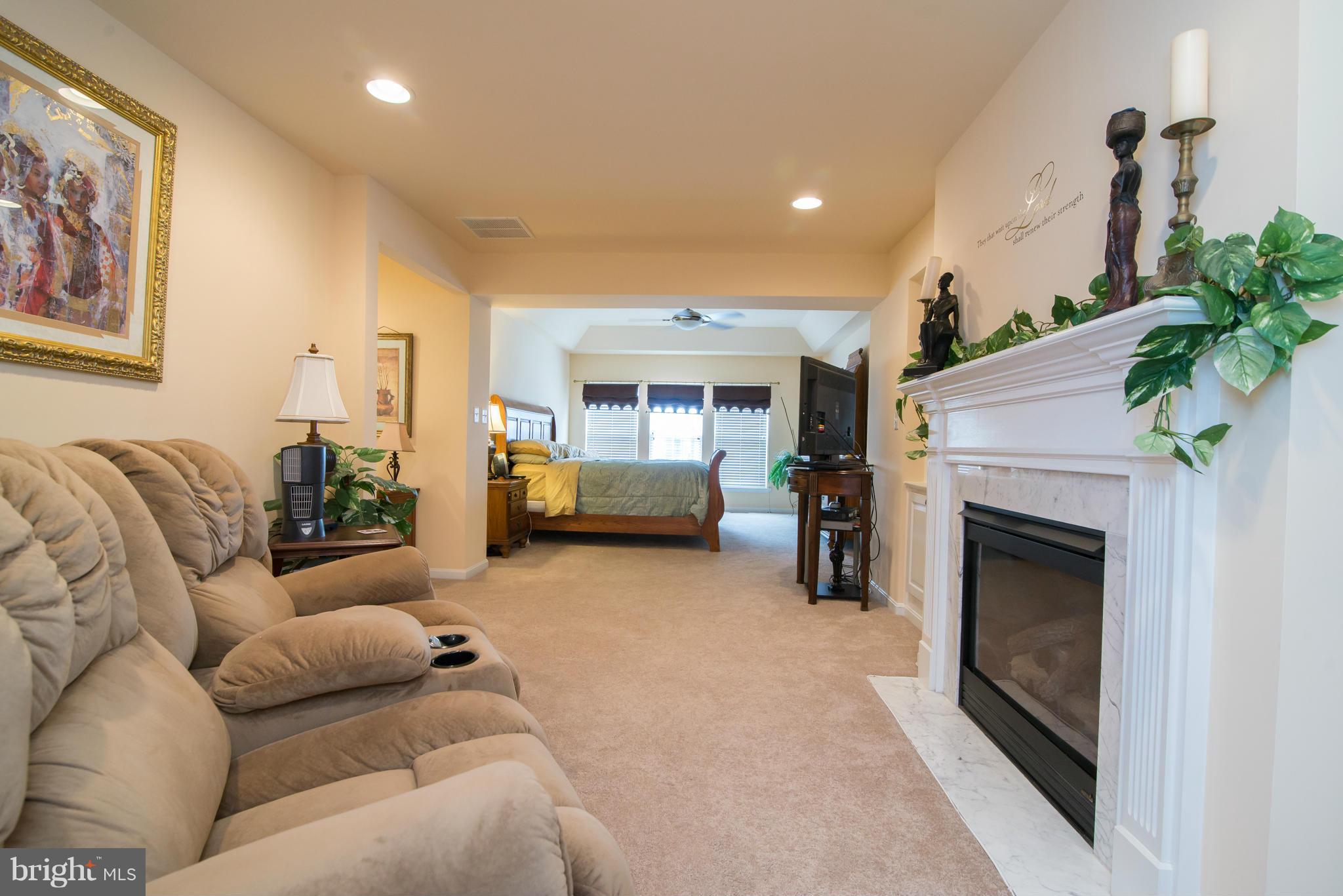 BELMONT BAY - Residential