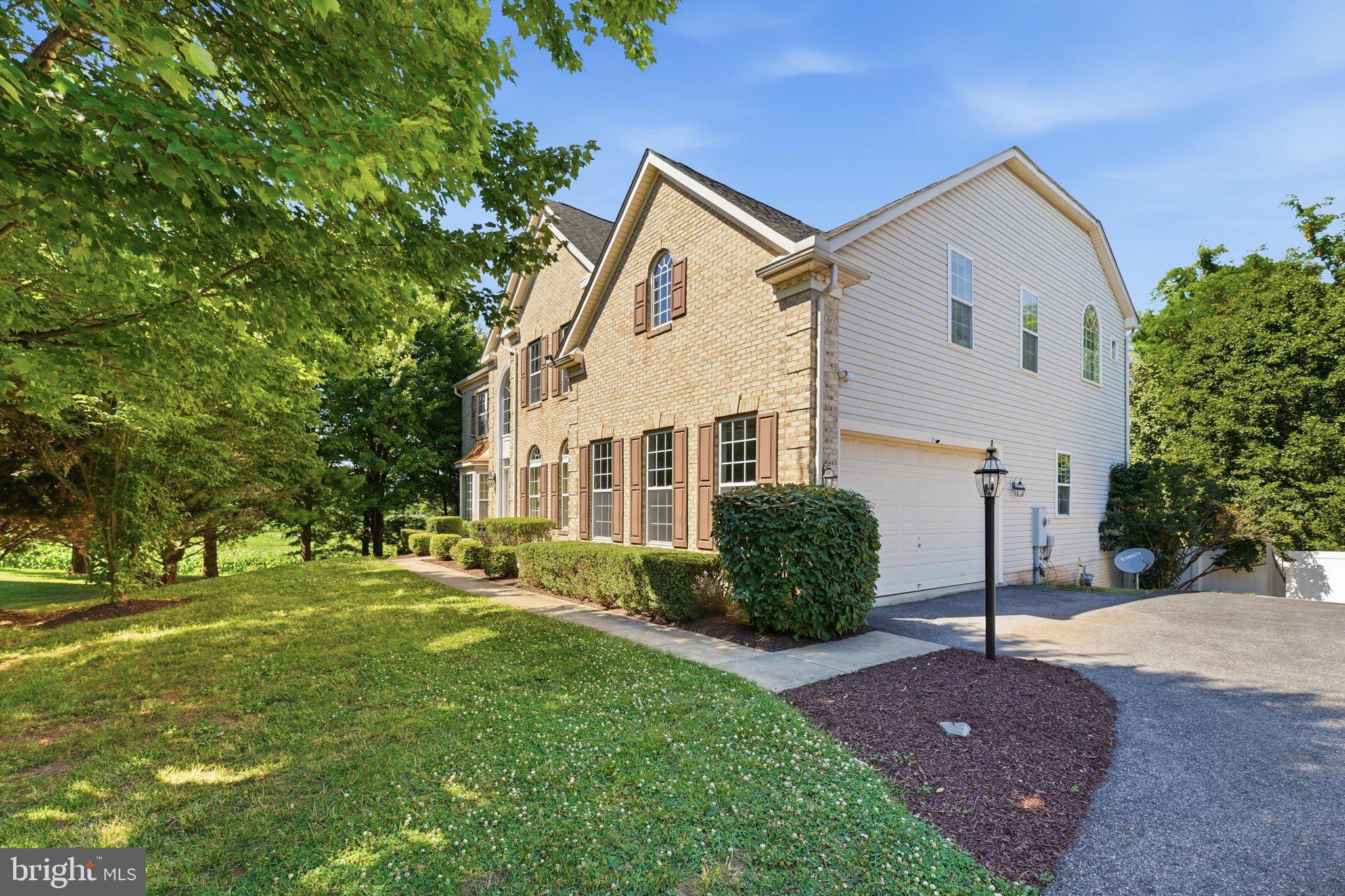 2148 CHESTNUT LANE
