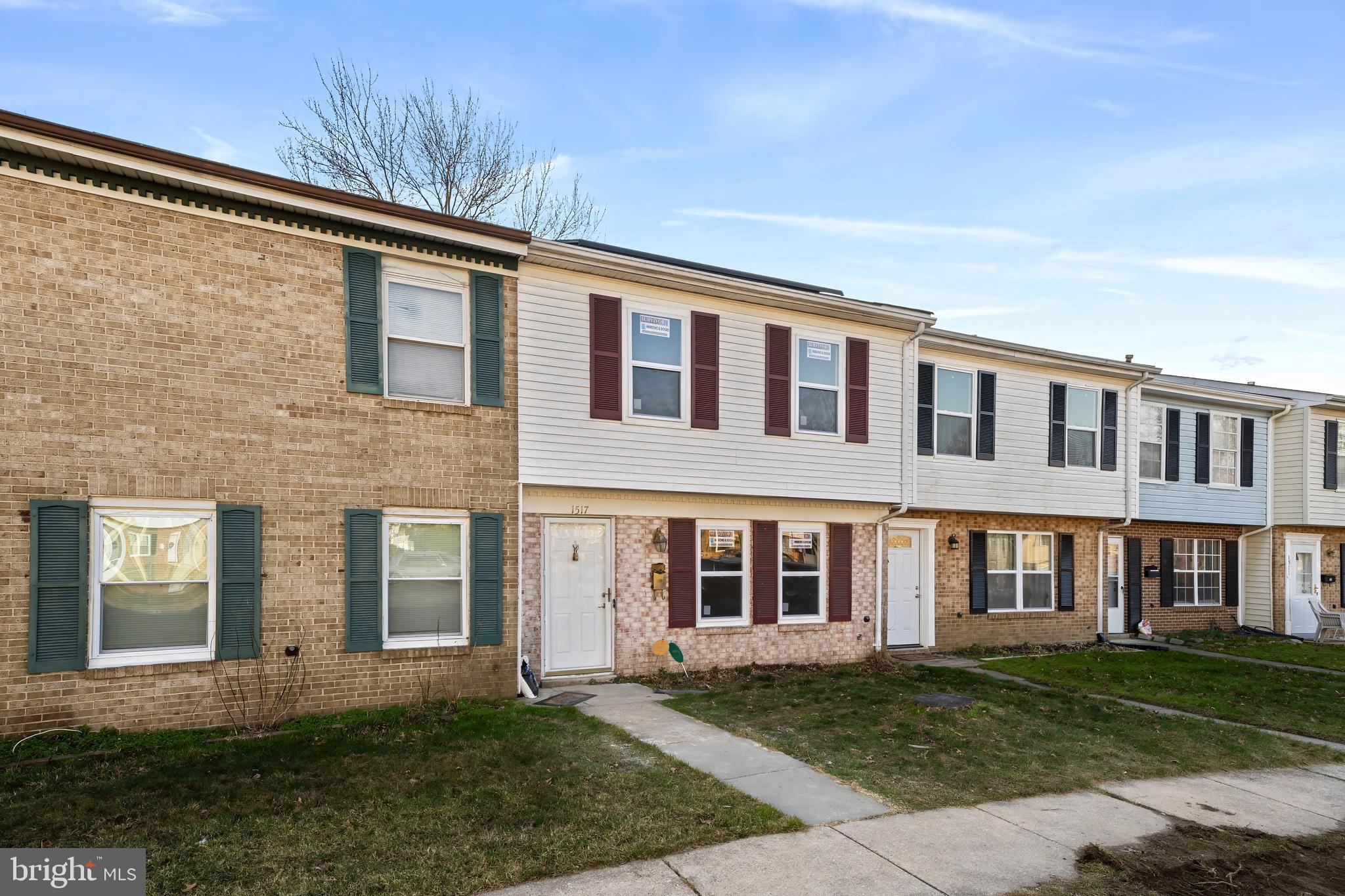 HARFORD SQUARE - Residential Lease