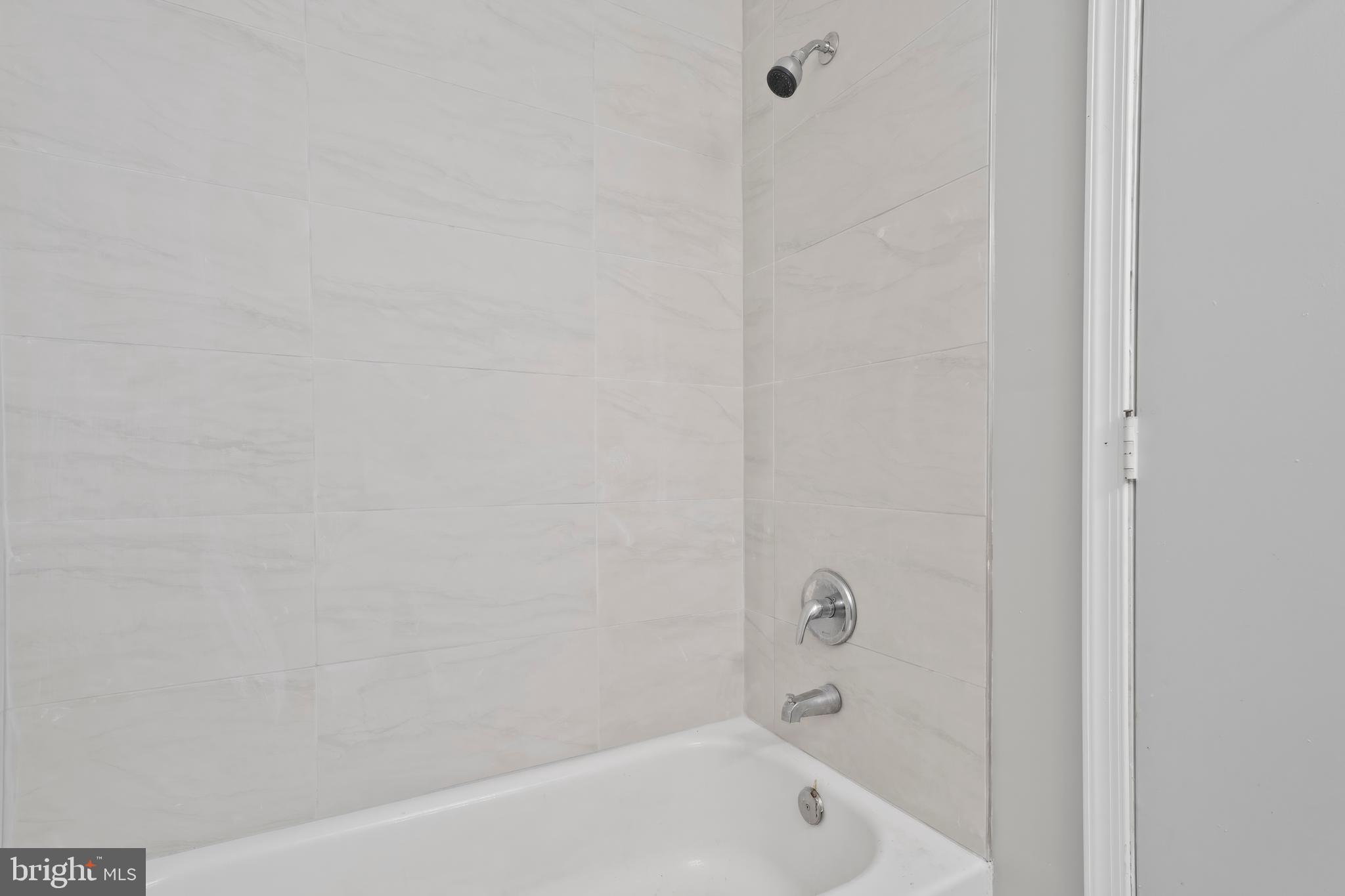 HARFORD SQUARE - Residential Lease