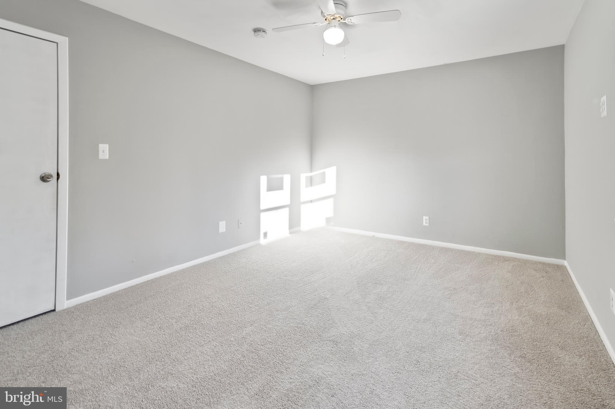 HARFORD SQUARE - Residential Lease