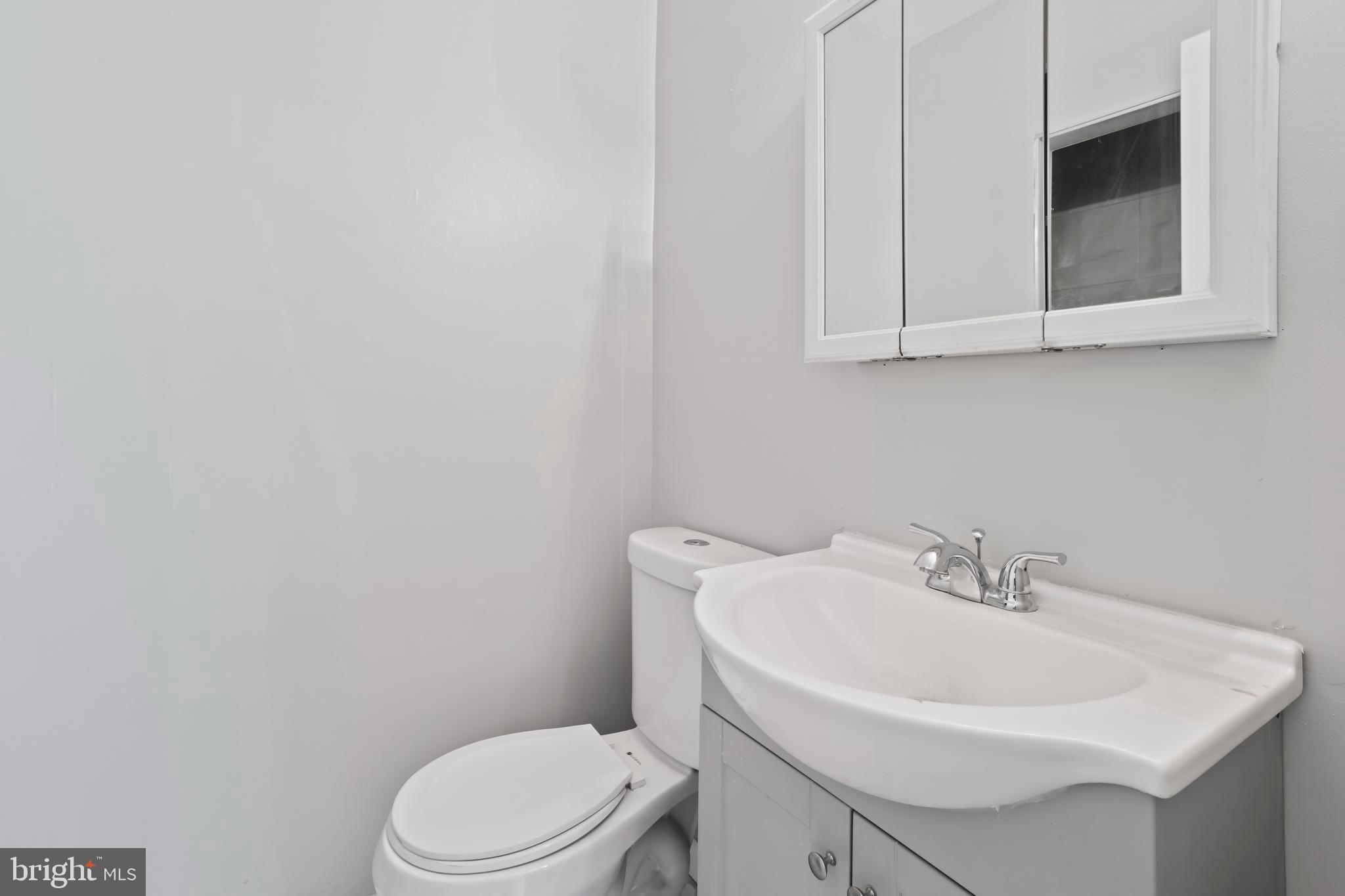 HARFORD SQUARE - Residential Lease