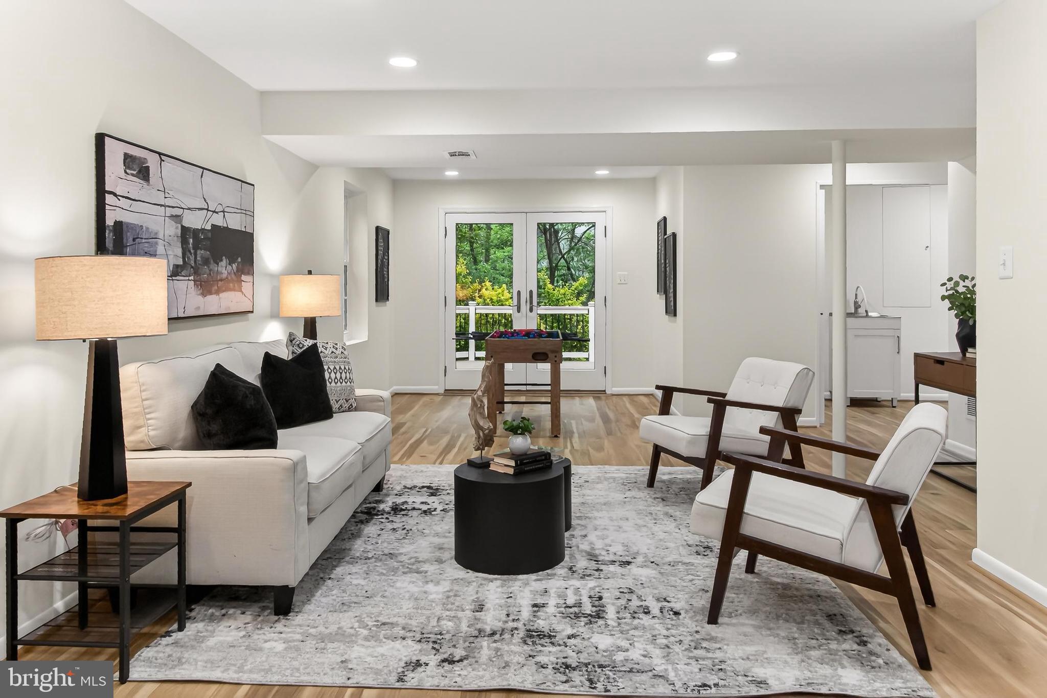 RESTON - Residential