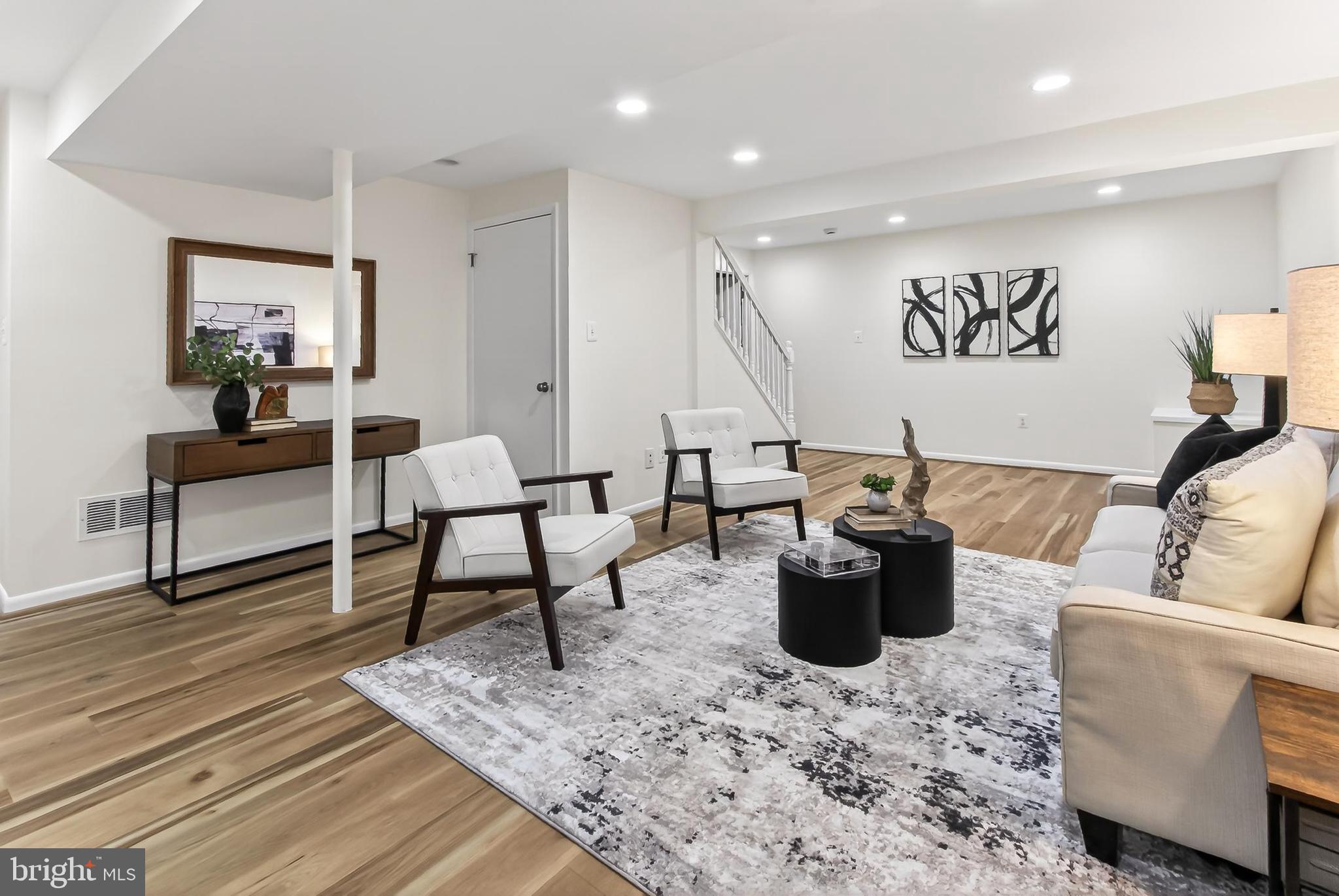 RESTON - Residential