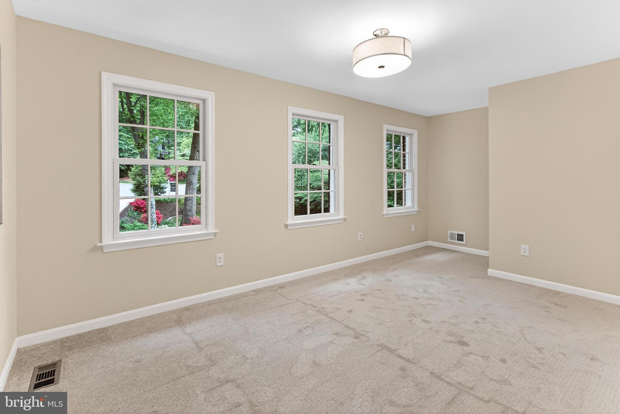 RESTON - Residential