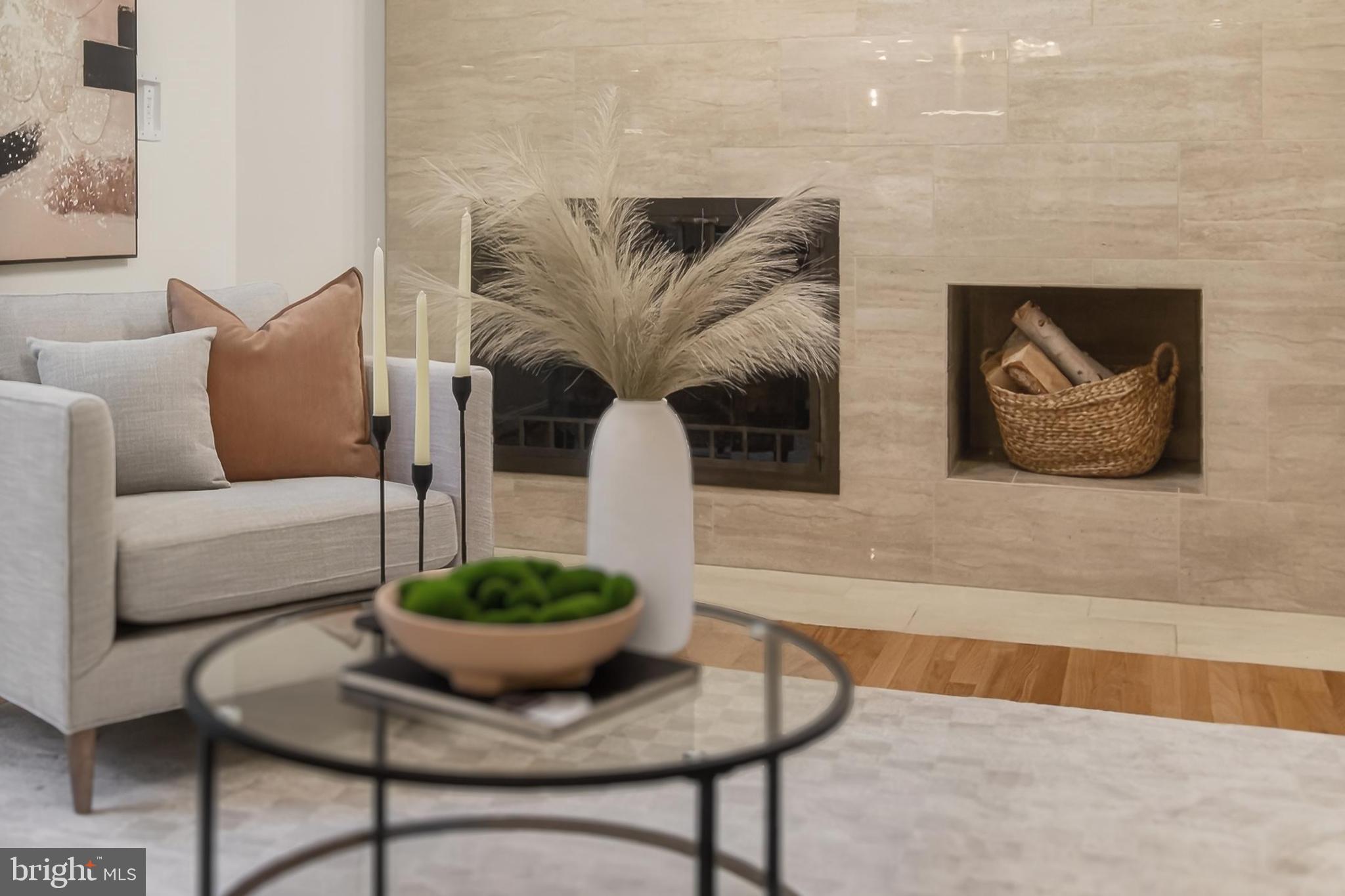 RESTON - Residential