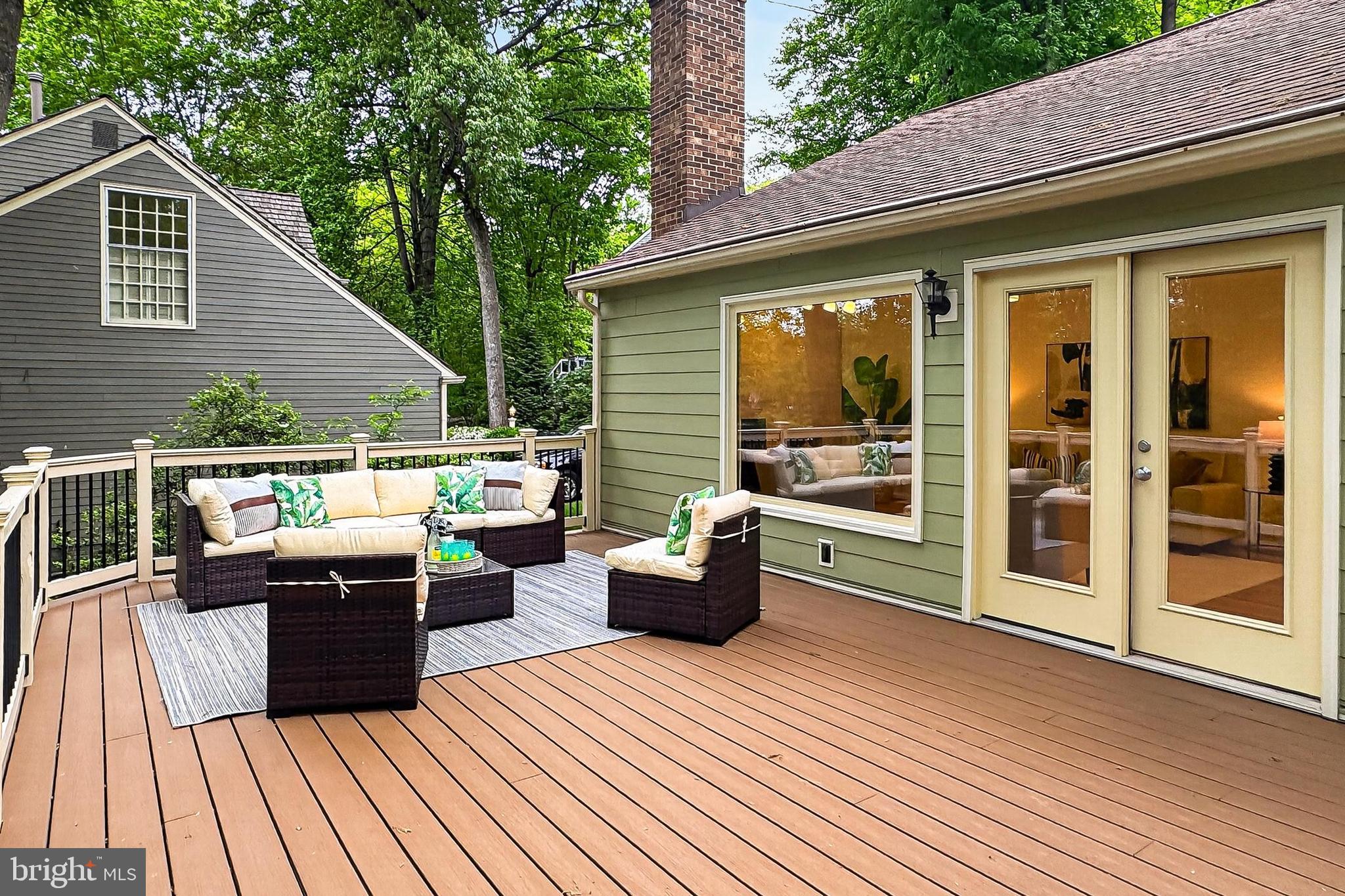 RESTON - Residential