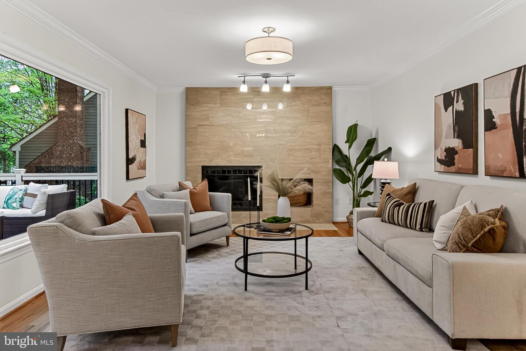 RESTON - Residential