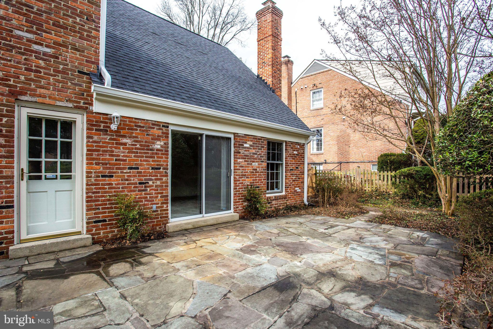 OLD FARM - Residential