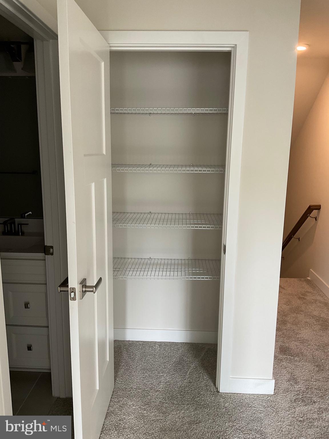 ALEXANDER'S CROSSING - Residential Lease