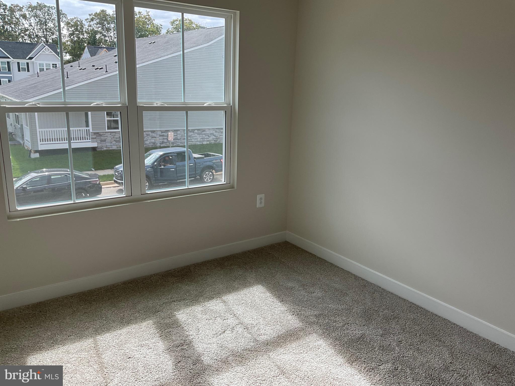 ALEXANDER'S CROSSING - Residential Lease