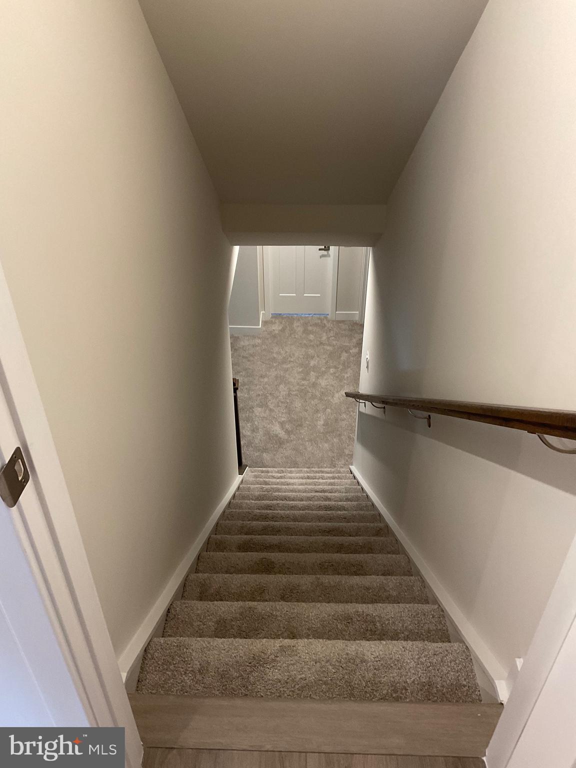 ALEXANDER'S CROSSING - Residential Lease