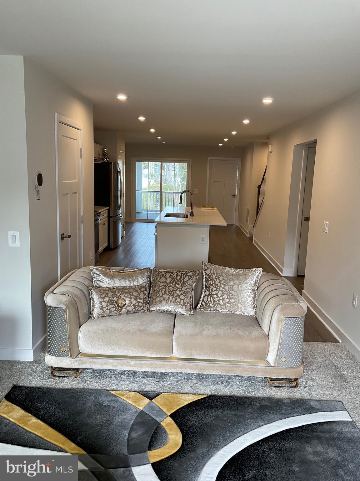 ALEXANDER'S CROSSING - Residential Lease