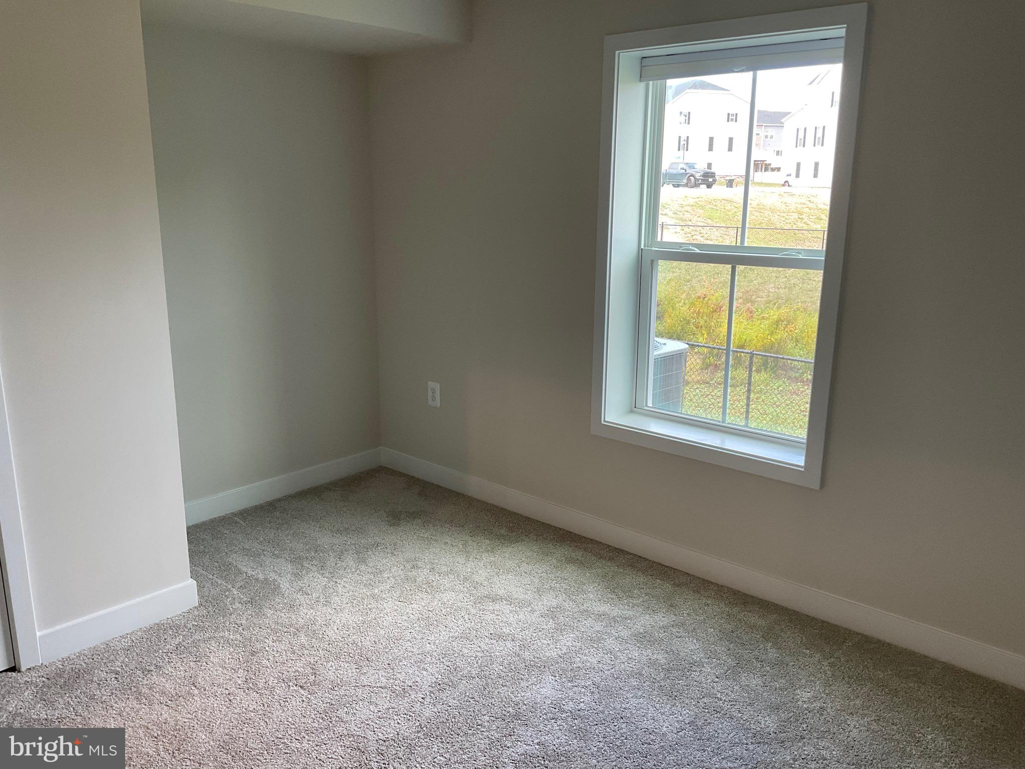 ALEXANDER'S CROSSING - Residential Lease