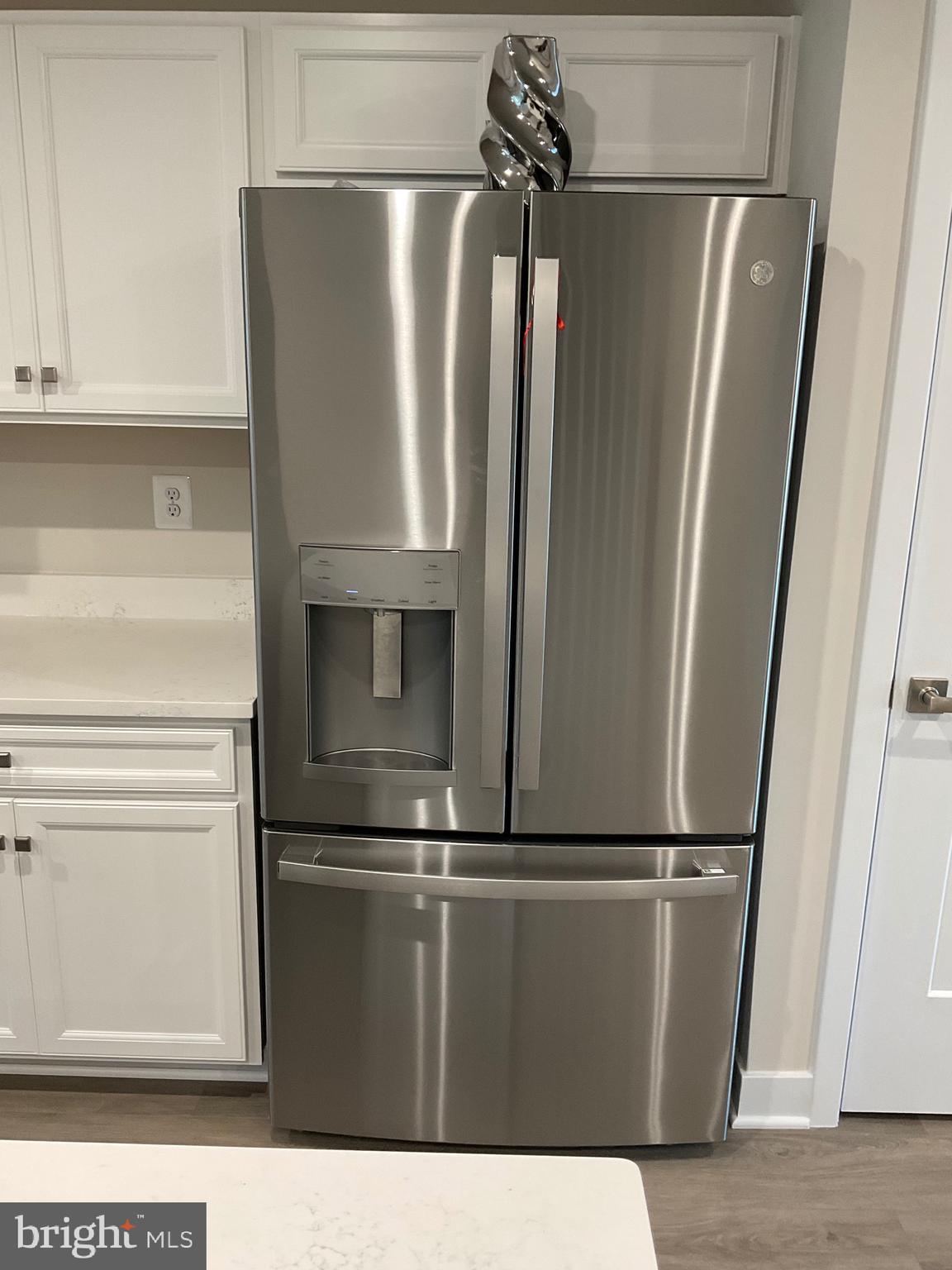 ALEXANDER'S CROSSING - Residential Lease