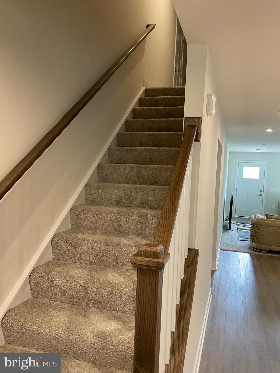 ALEXANDER'S CROSSING - Residential Lease