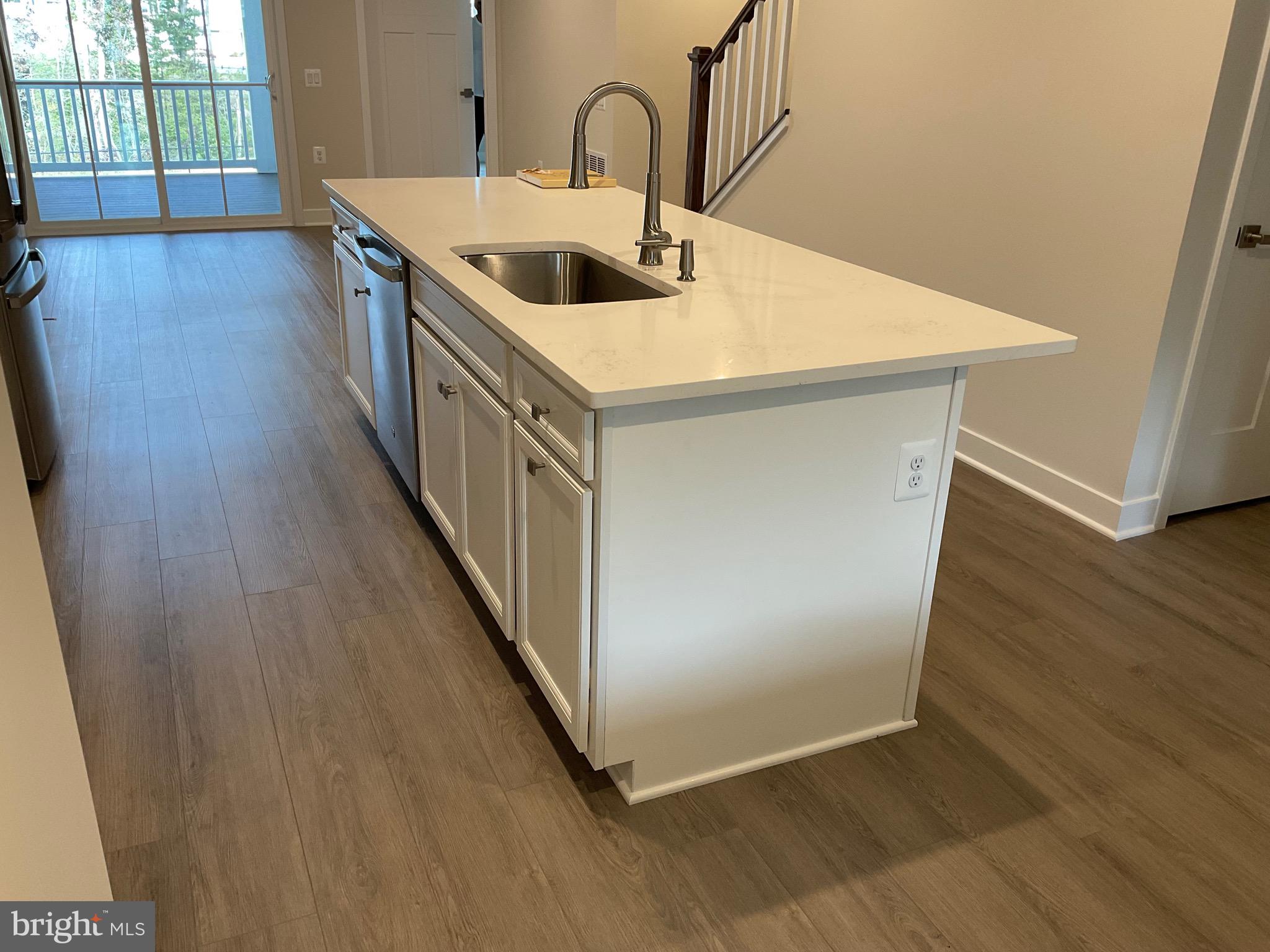 ALEXANDER'S CROSSING - Residential Lease