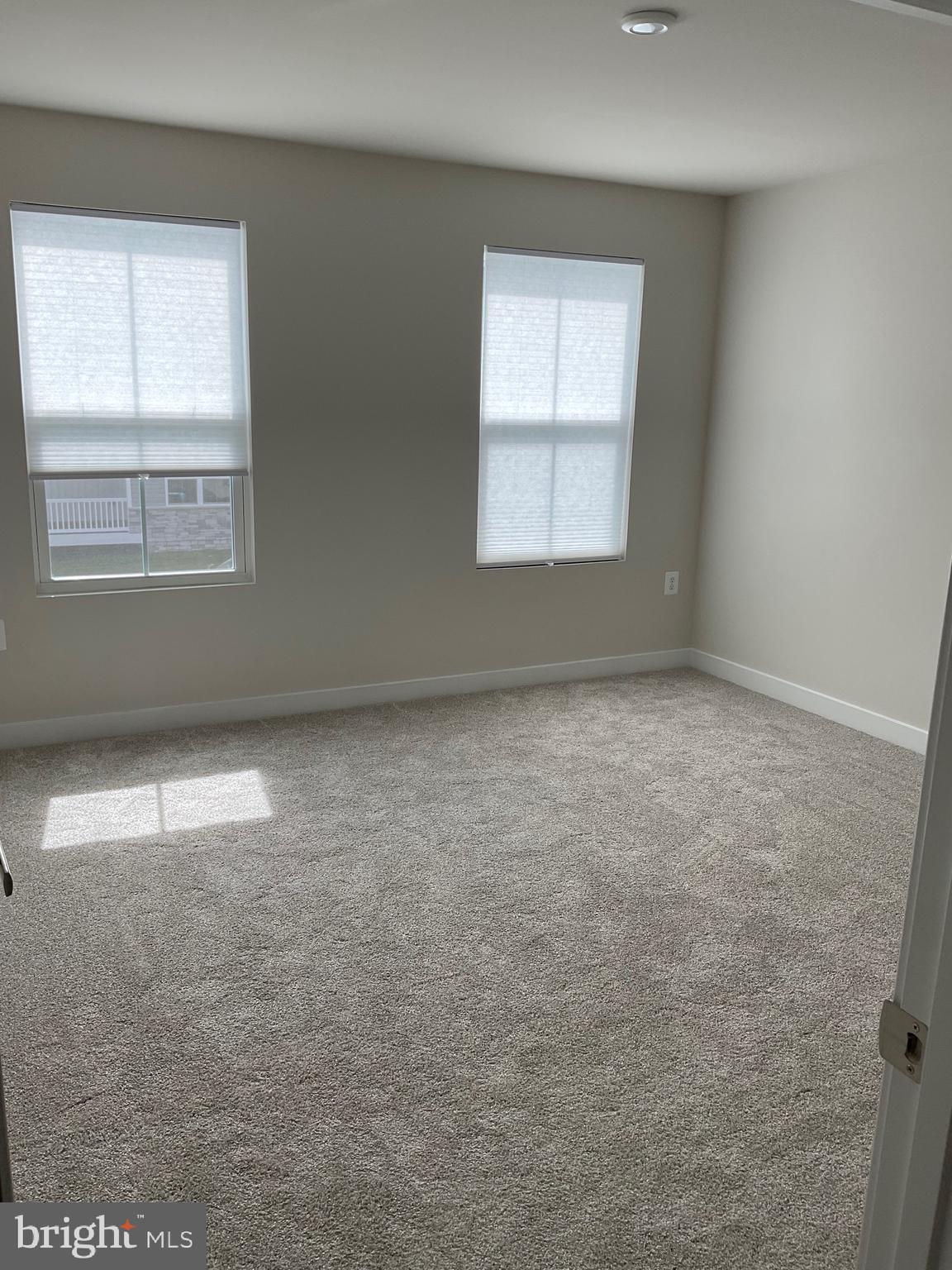 ALEXANDER'S CROSSING - Residential Lease