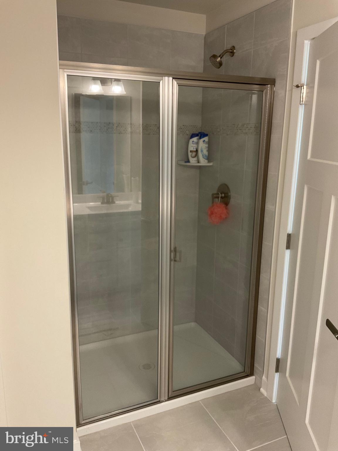 ALEXANDER'S CROSSING - Residential Lease