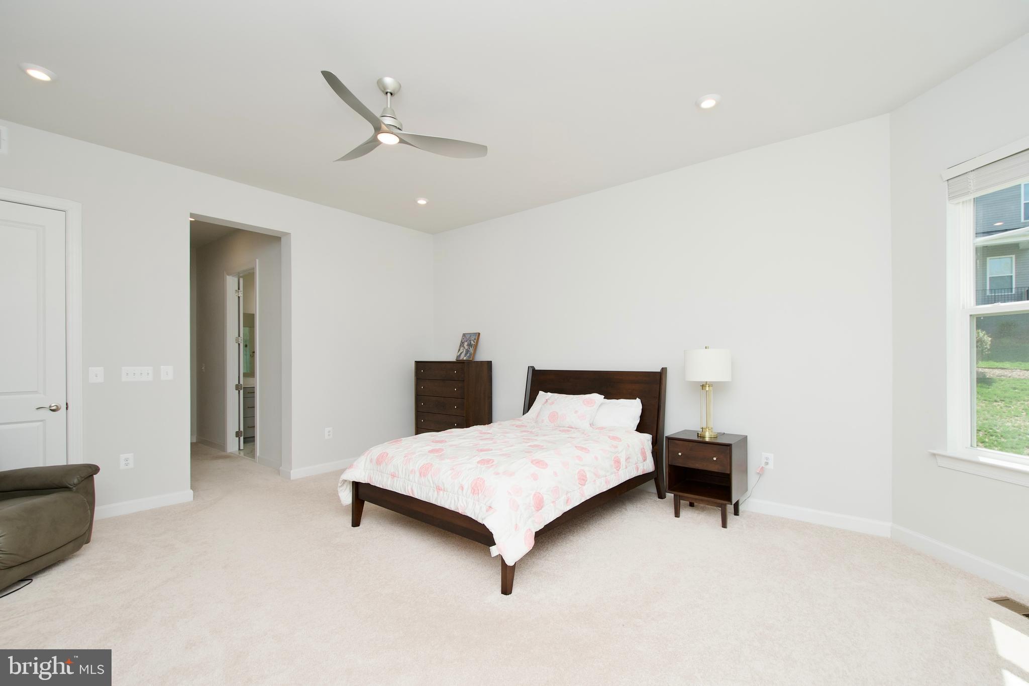 LIBERTY HALL - Residential