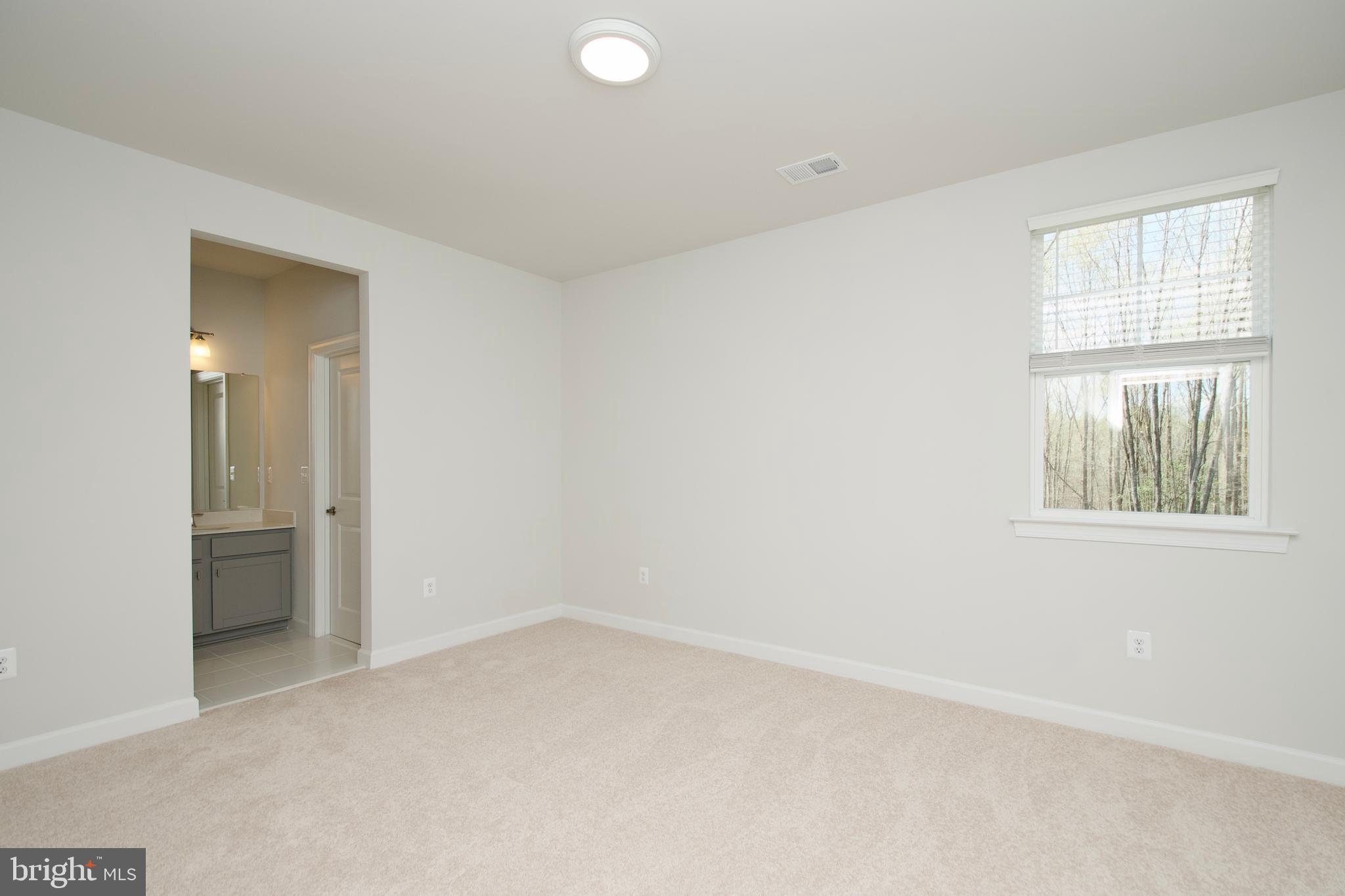 LIBERTY HALL - Residential