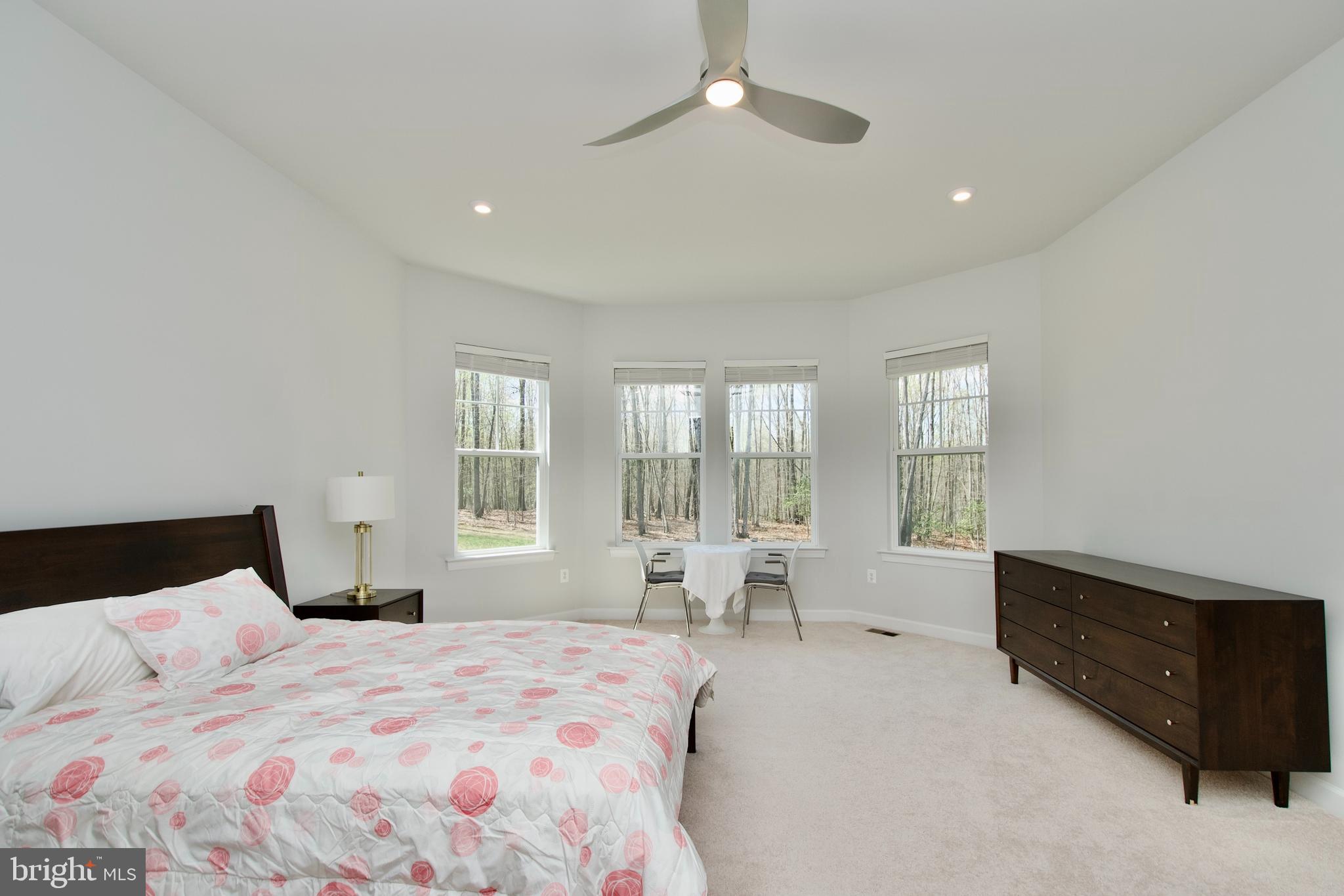 LIBERTY HALL - Residential