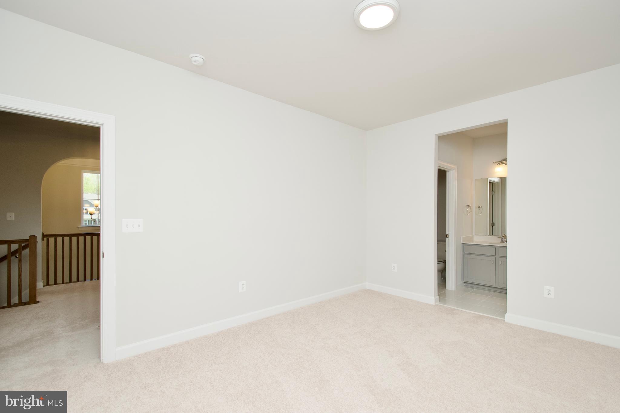 LIBERTY HALL - Residential