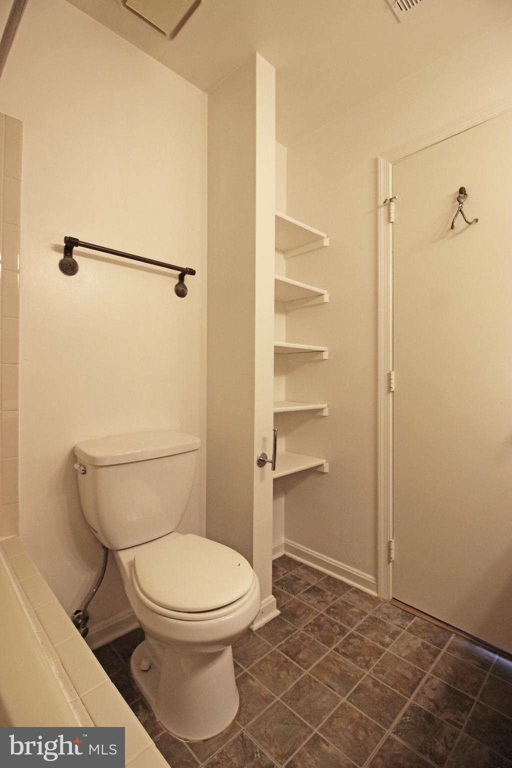 STAFFORD MEADOWS - Residential Lease