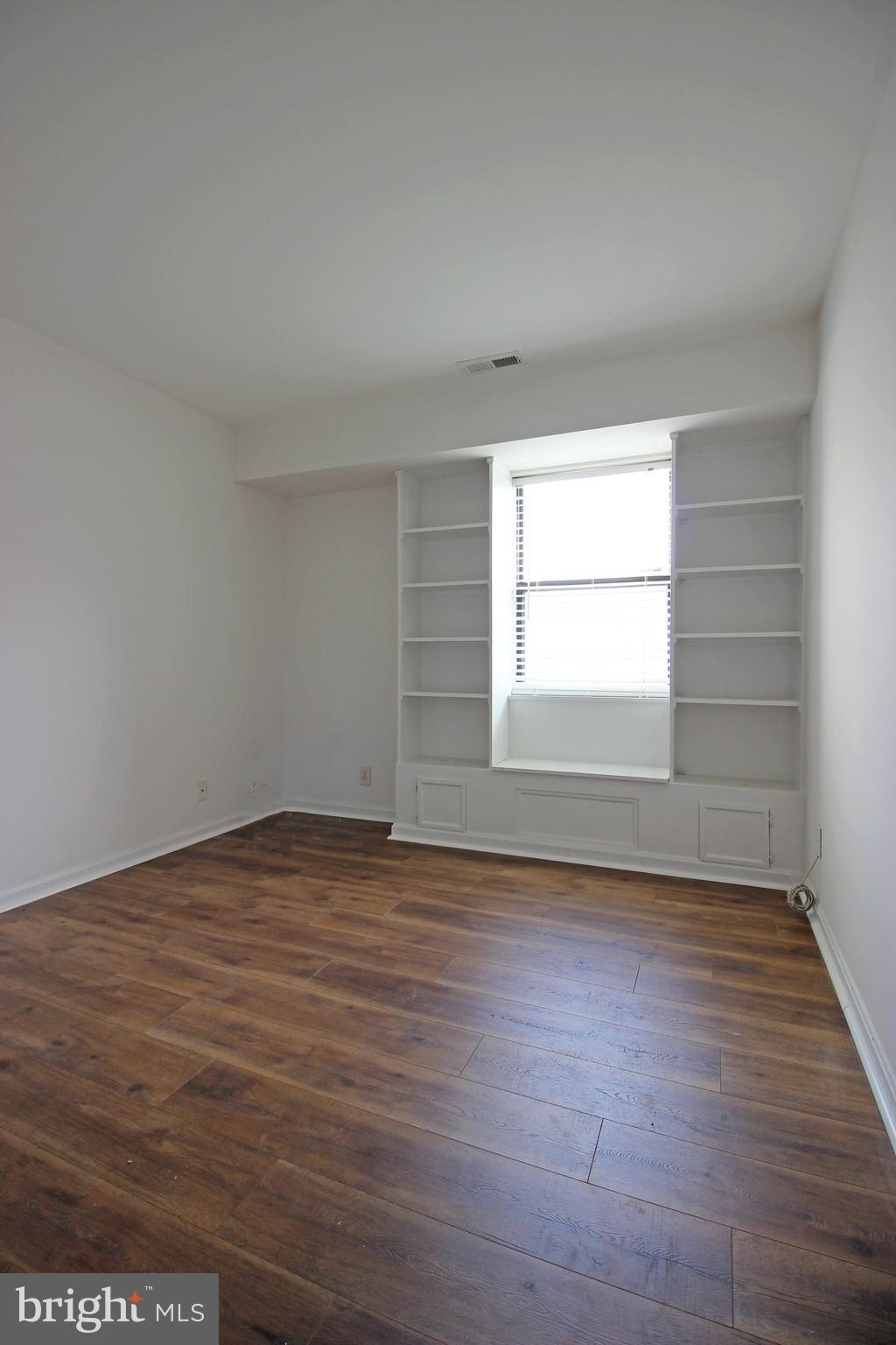 STAFFORD MEADOWS - Residential Lease