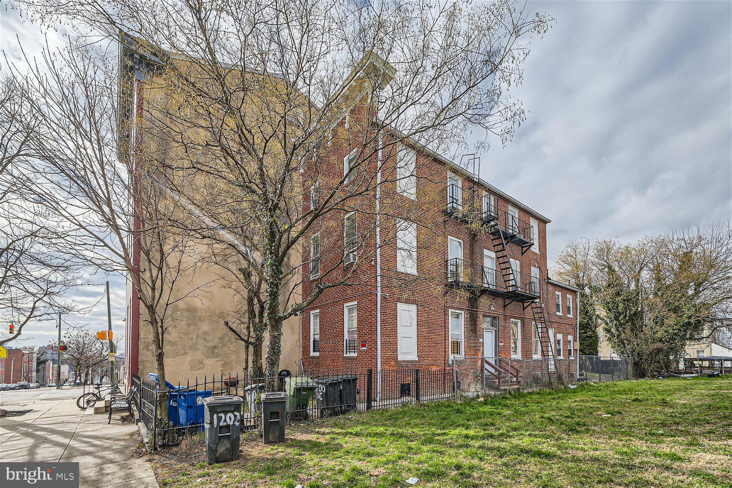 1200 N CAROLINE STREET