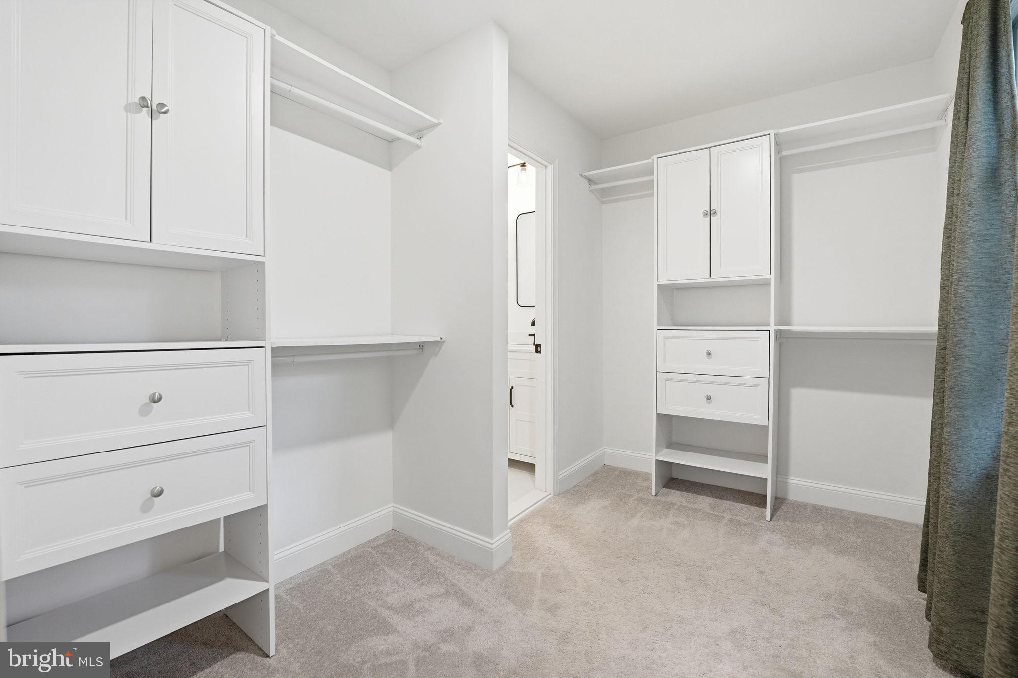 WOODLYNNE COMMUNITY - Residential