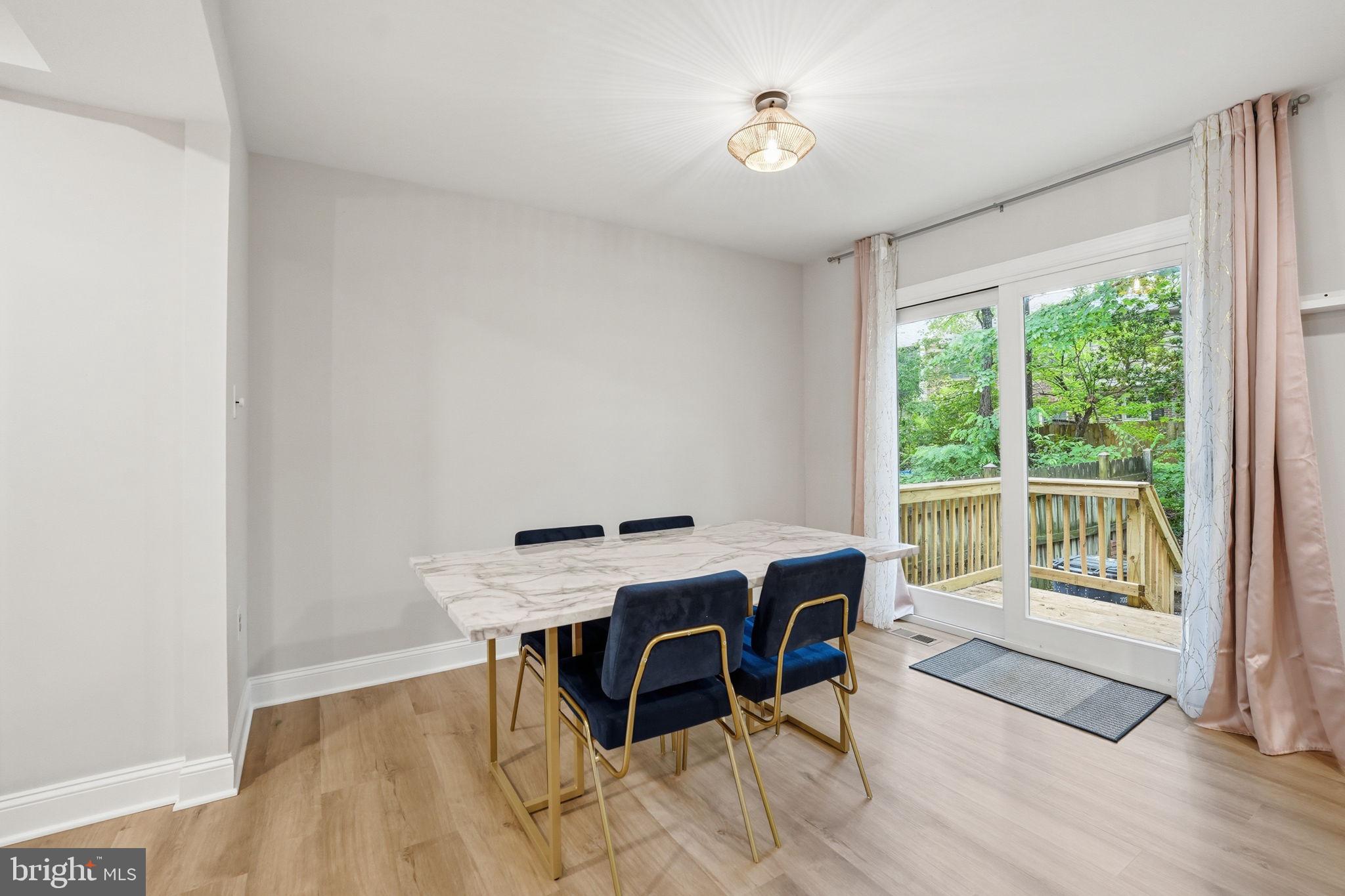 WOODLYNNE COMMUNITY - Residential