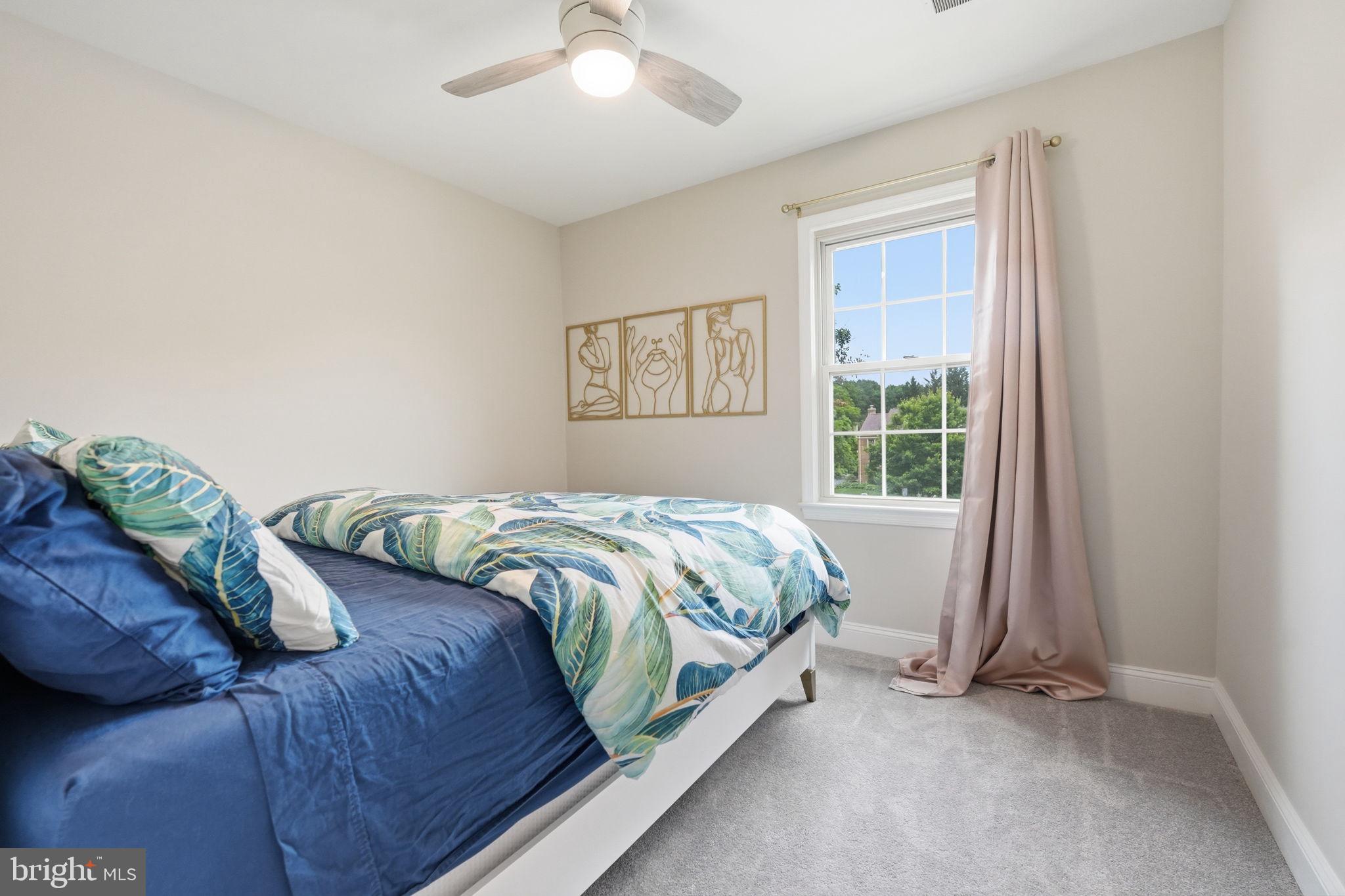 WOODLYNNE COMMUNITY - Residential
