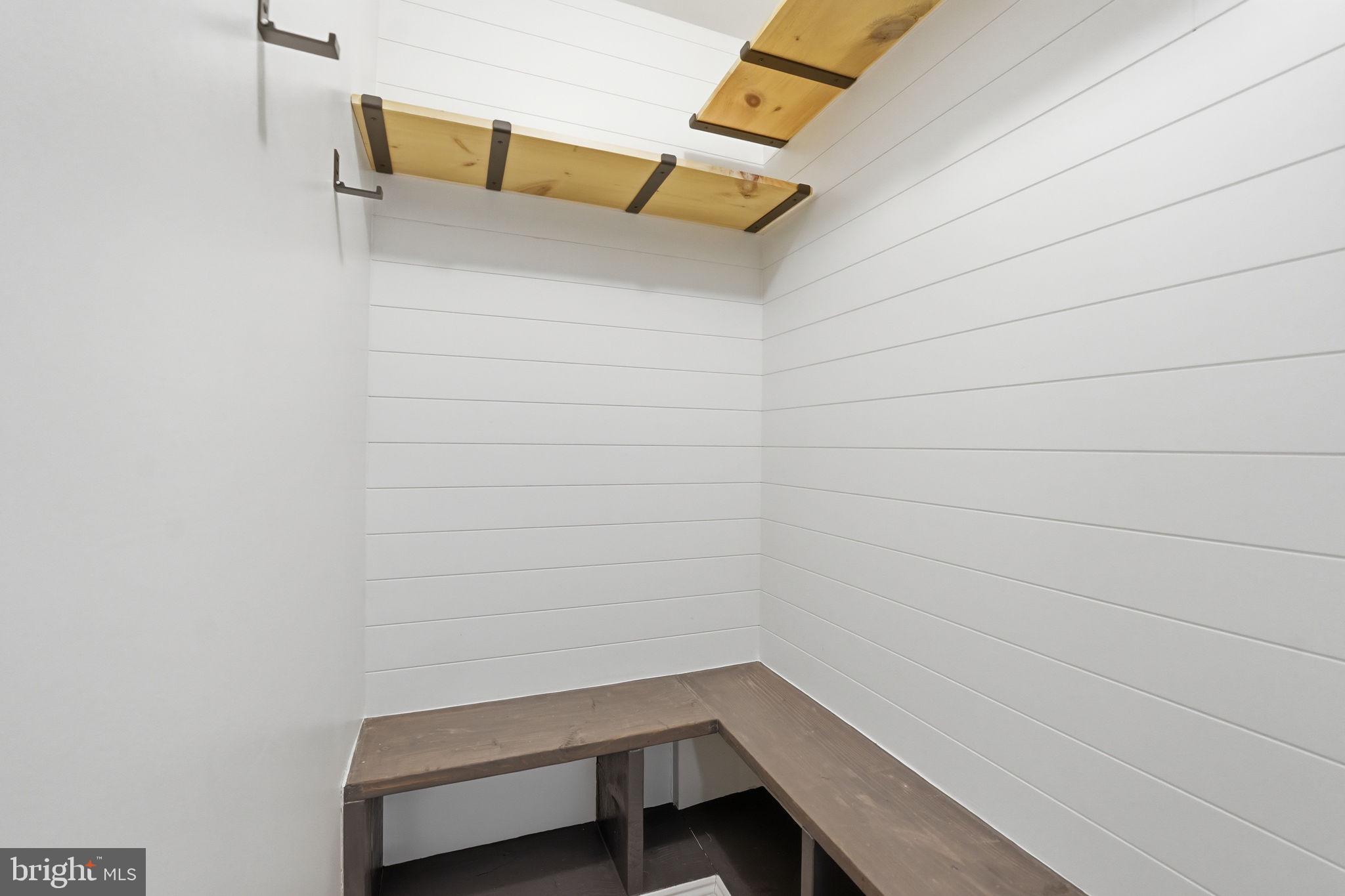 WOODLYNNE COMMUNITY - Residential
