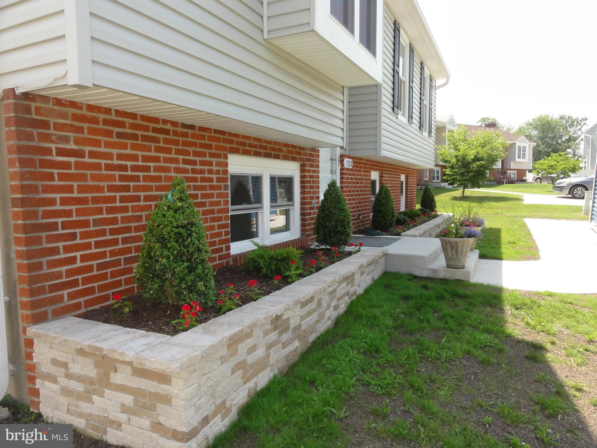 MAPLE GLEN ESTATES - Residential