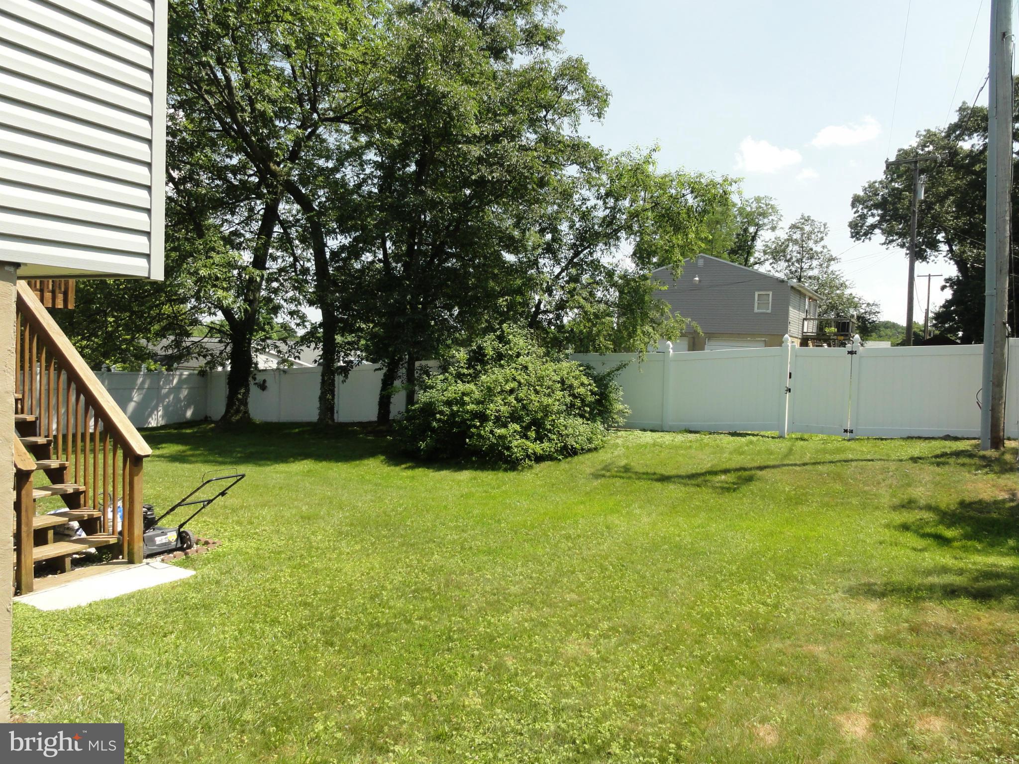 MAPLE GLEN ESTATES - Residential