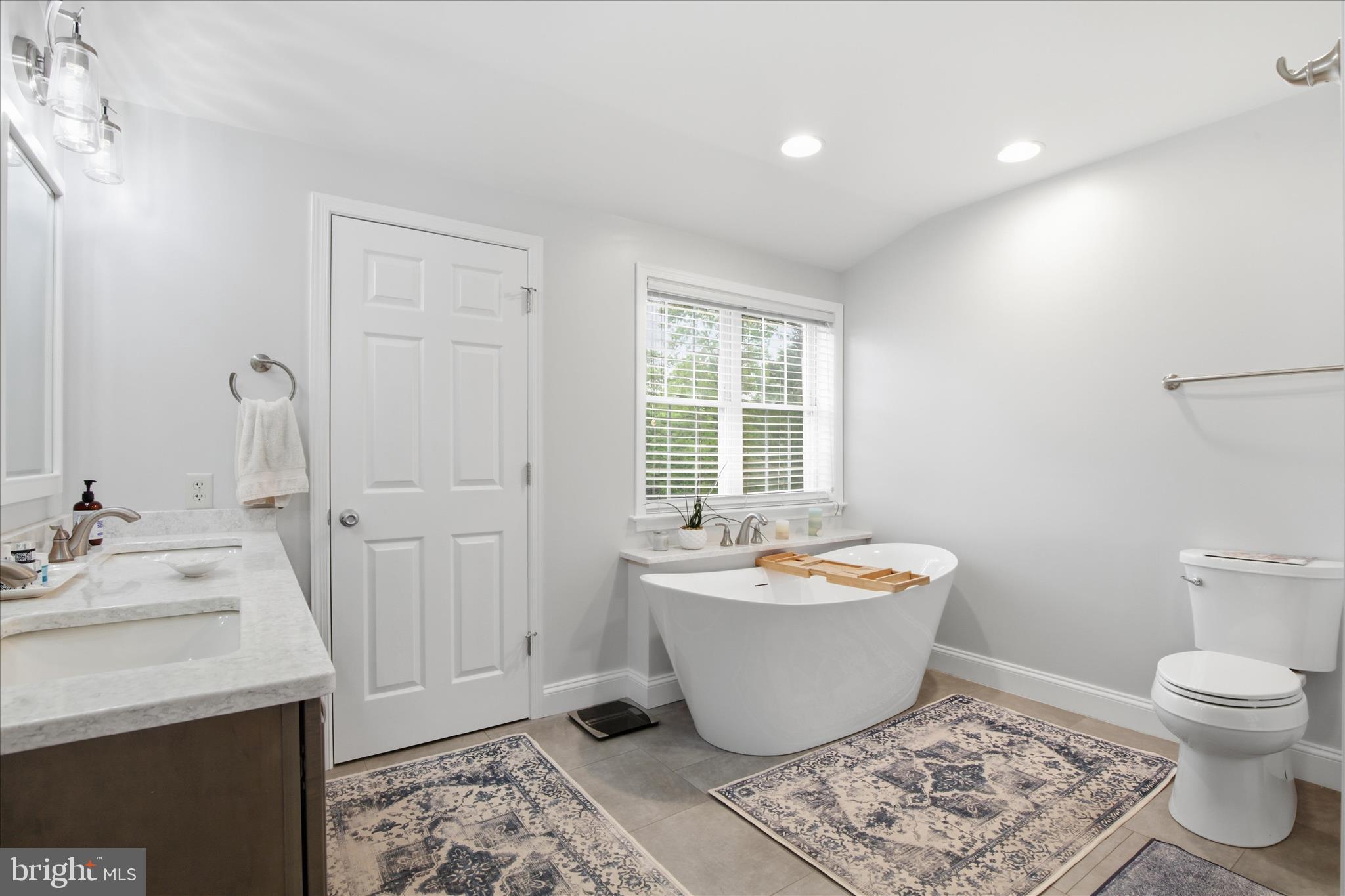 STONEMILL ACRES - Residential