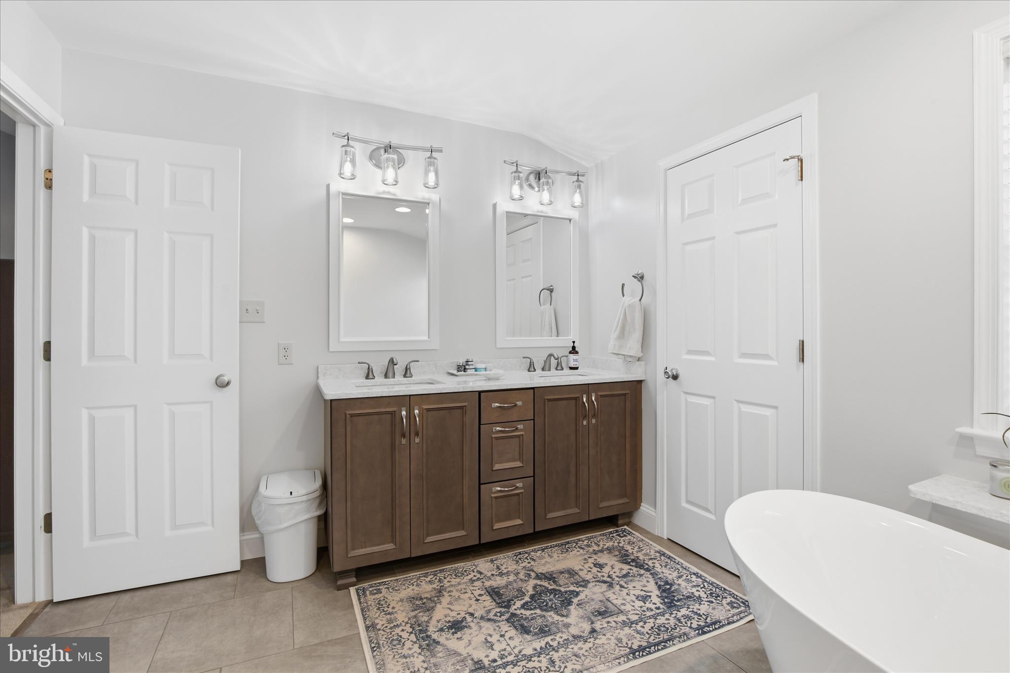 STONEMILL ACRES - Residential