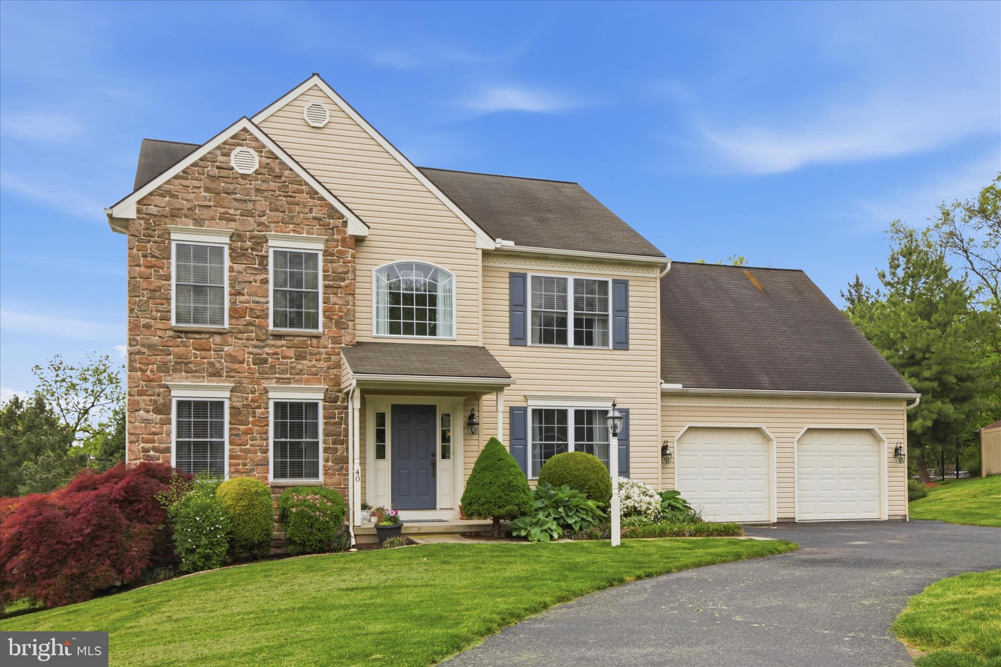 40 HUNTER DRIVE