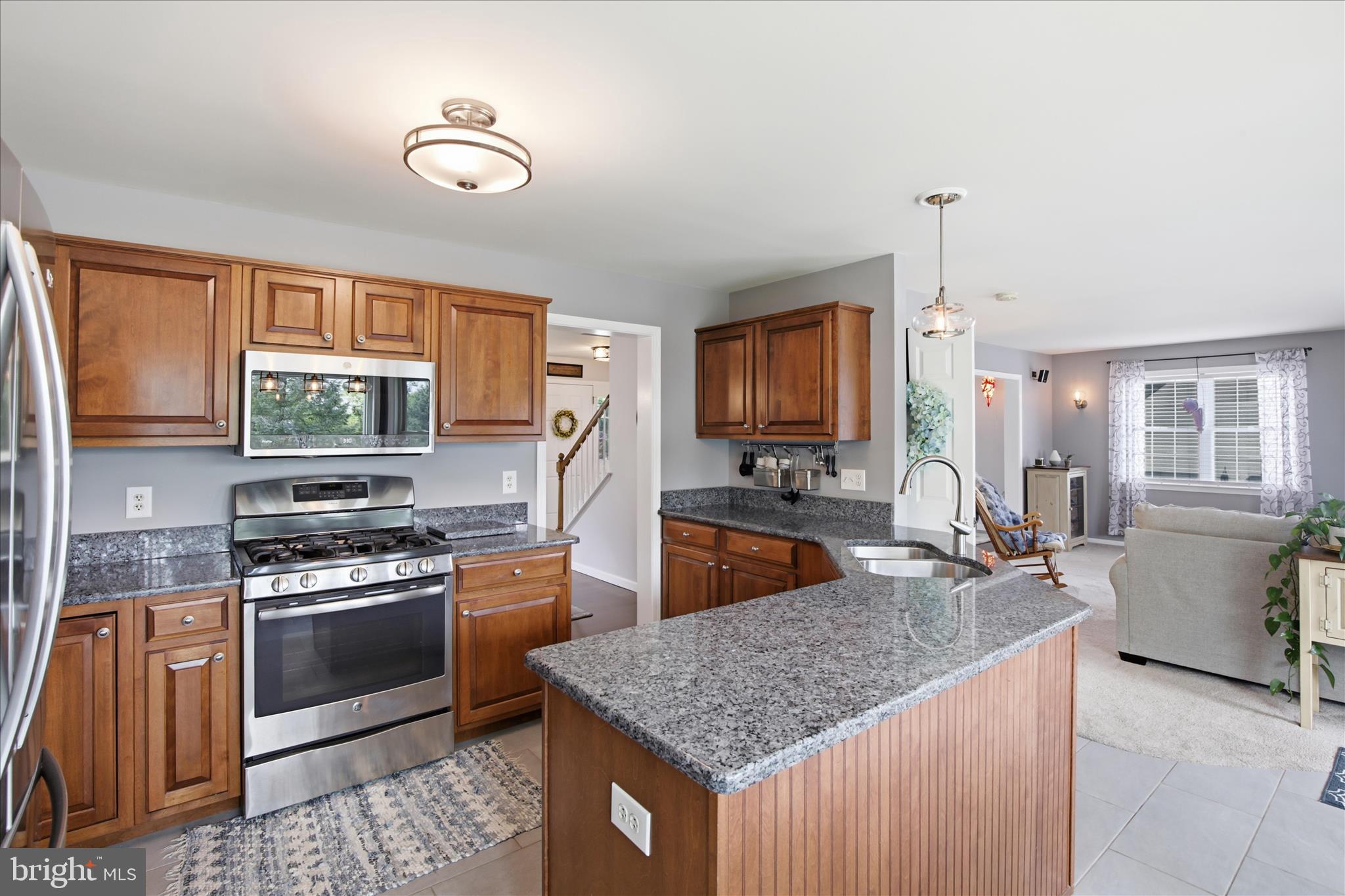 STONEMILL ACRES - Residential
