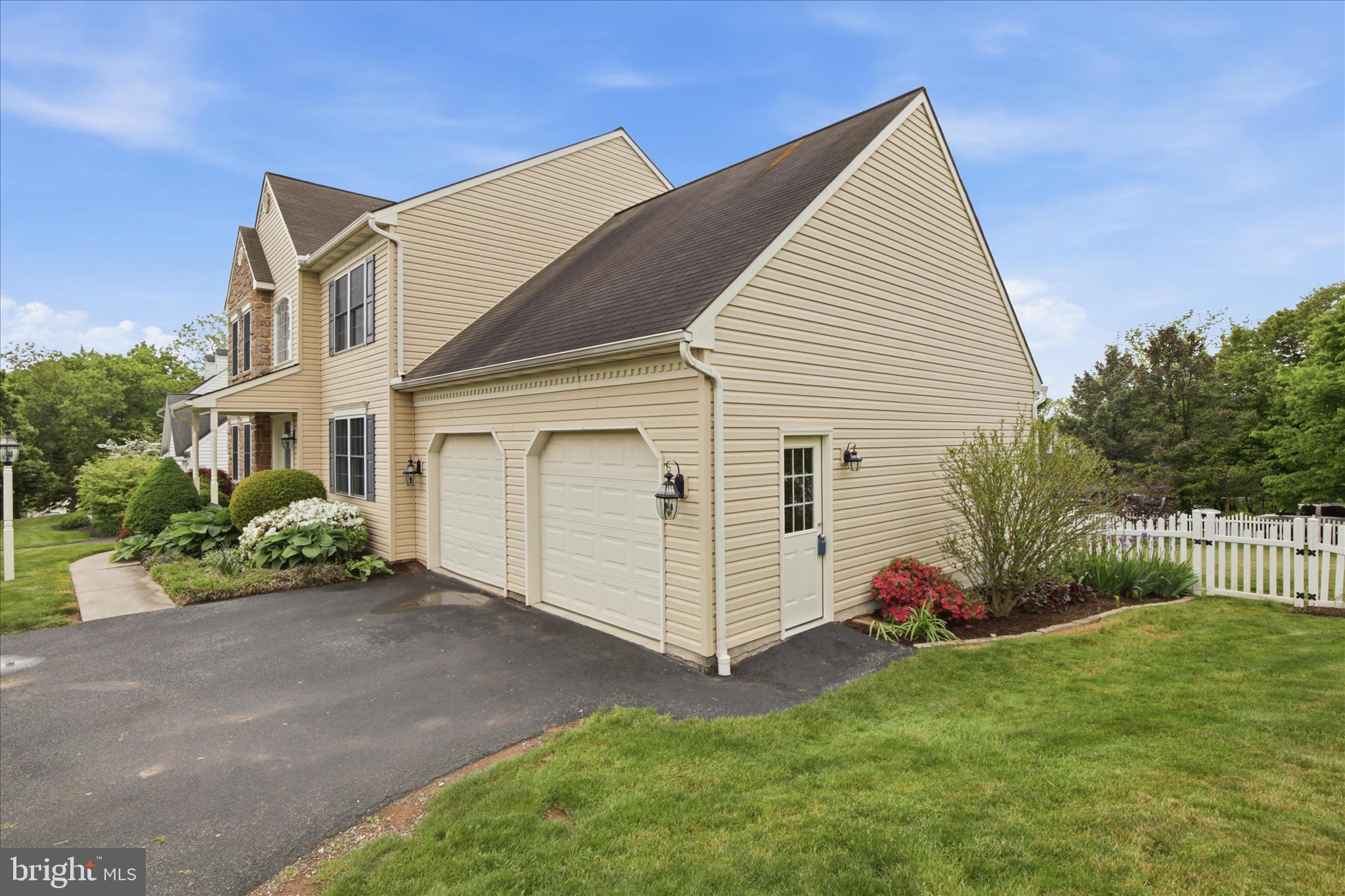 STONEMILL ACRES - Residential