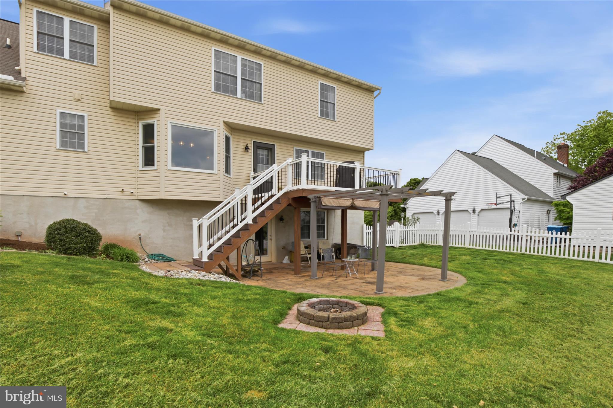 STONEMILL ACRES - Residential