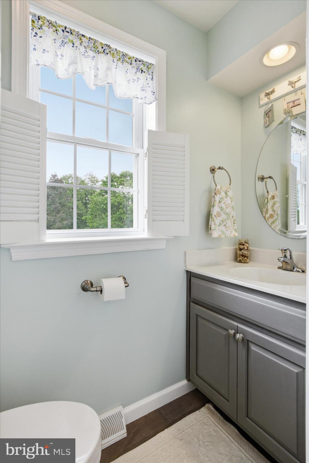 STONEMILL ACRES - Residential