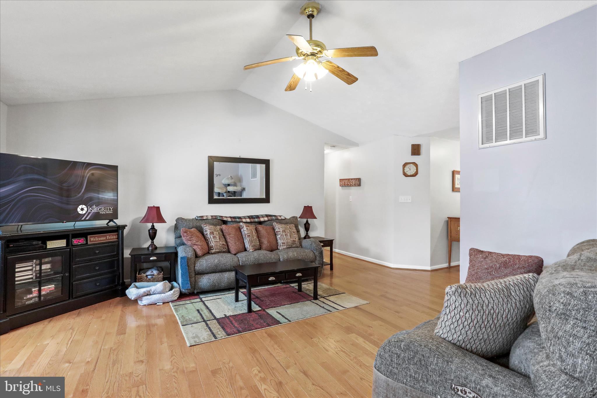 BRIAR RUN - Residential