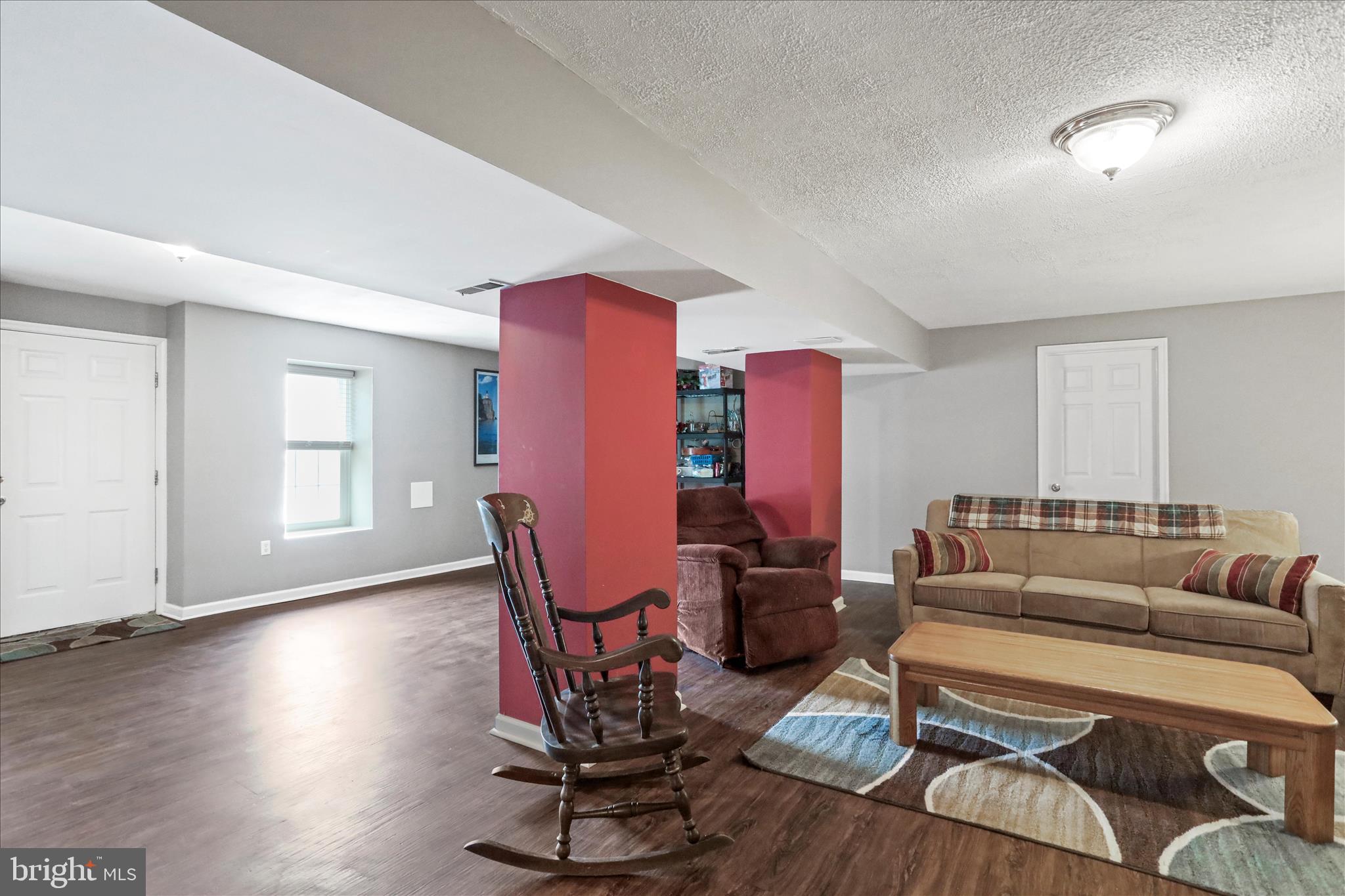 BRIAR RUN - Residential