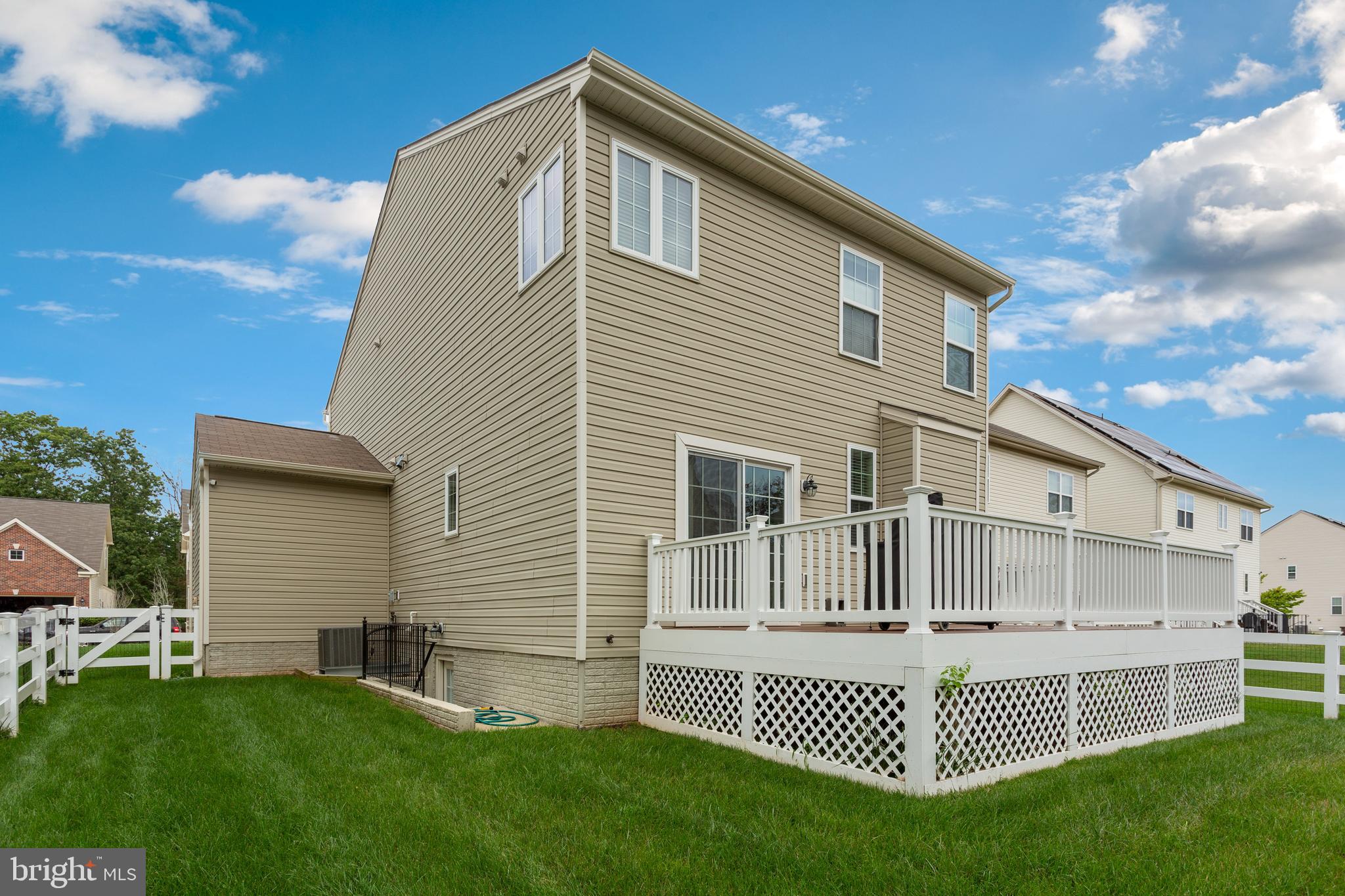 TANYARD SPRINGS - Residential