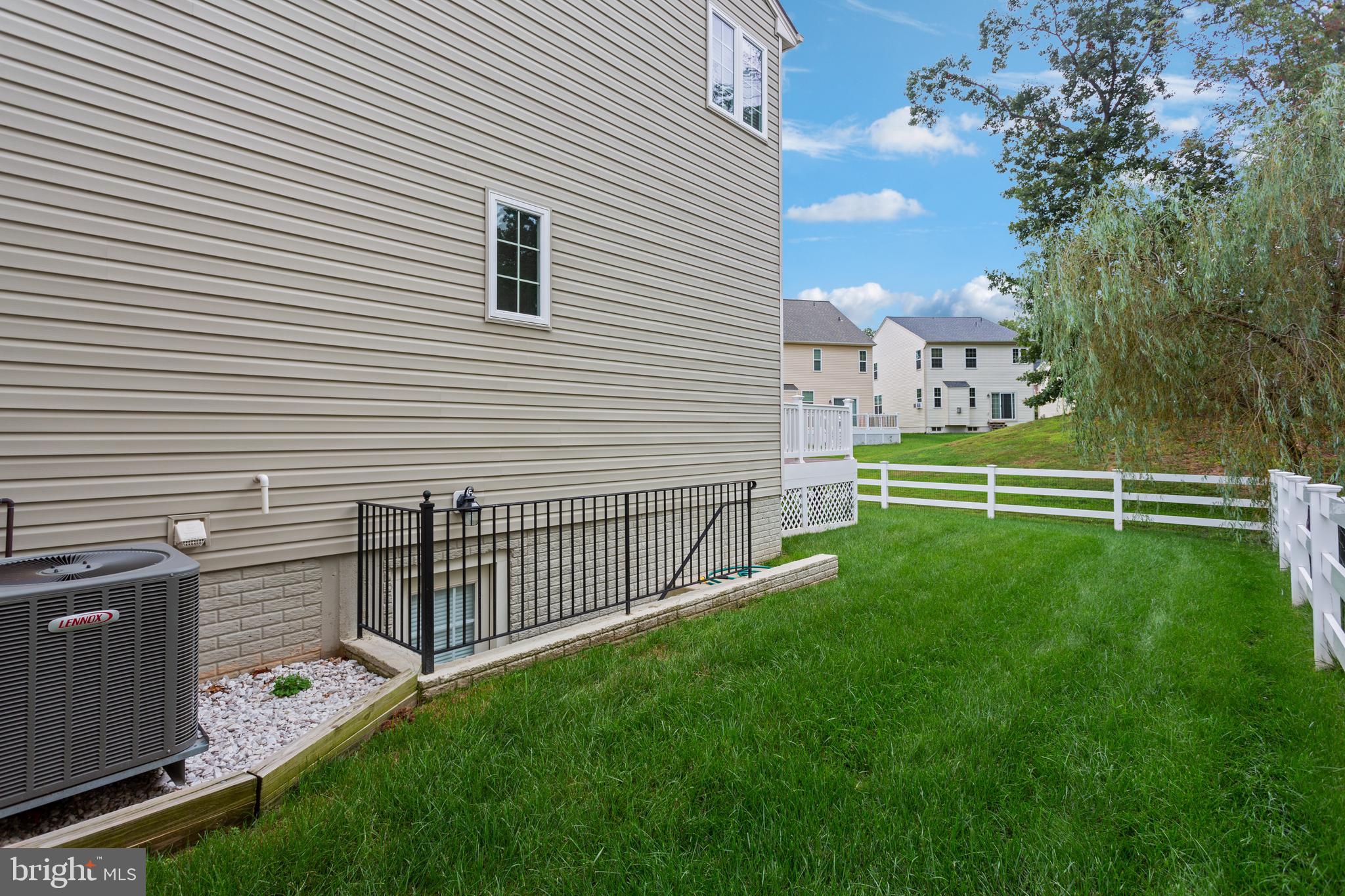 TANYARD SPRINGS - Residential