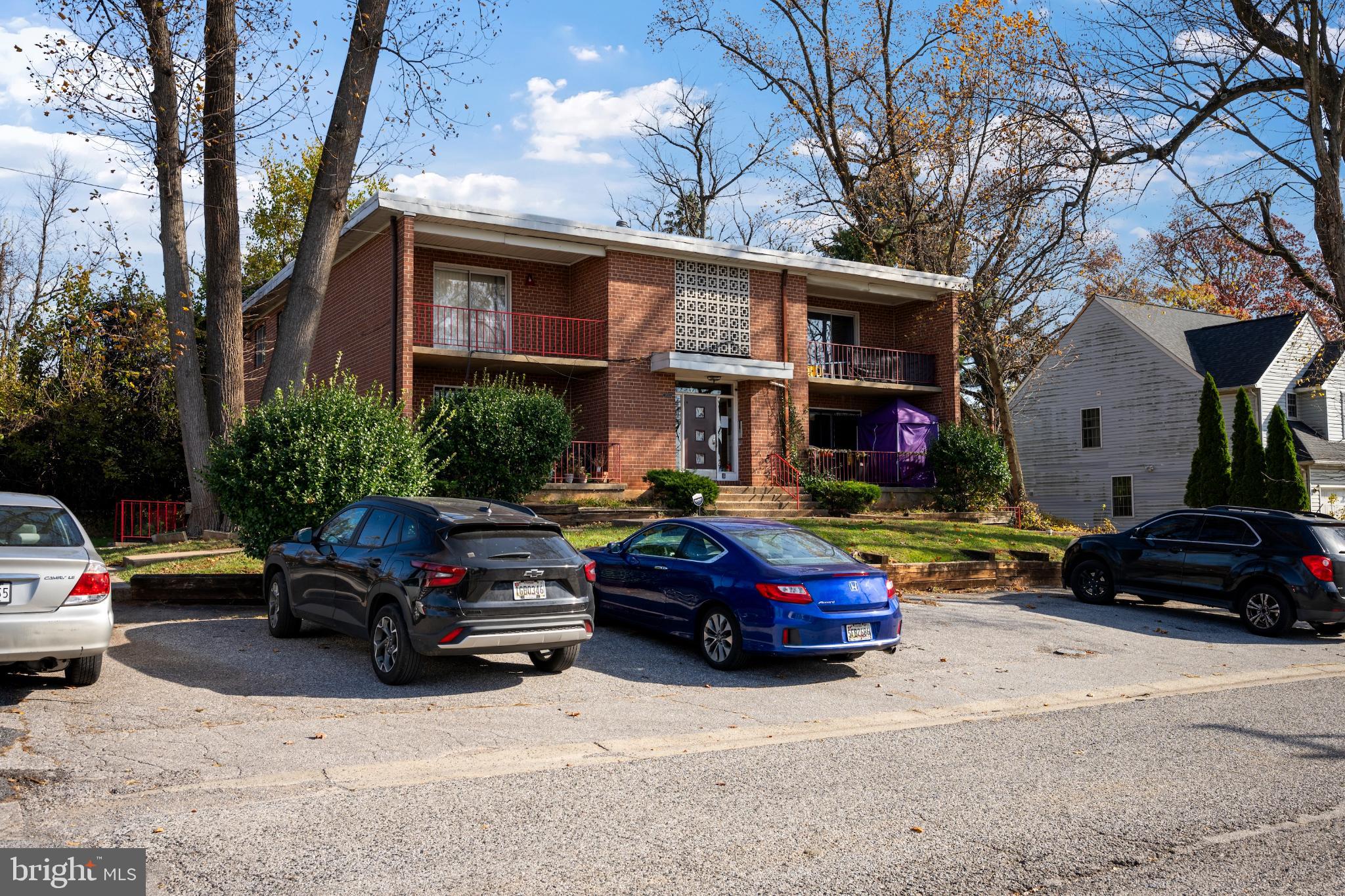 REISTERSTOWN STATION - Residential Lease