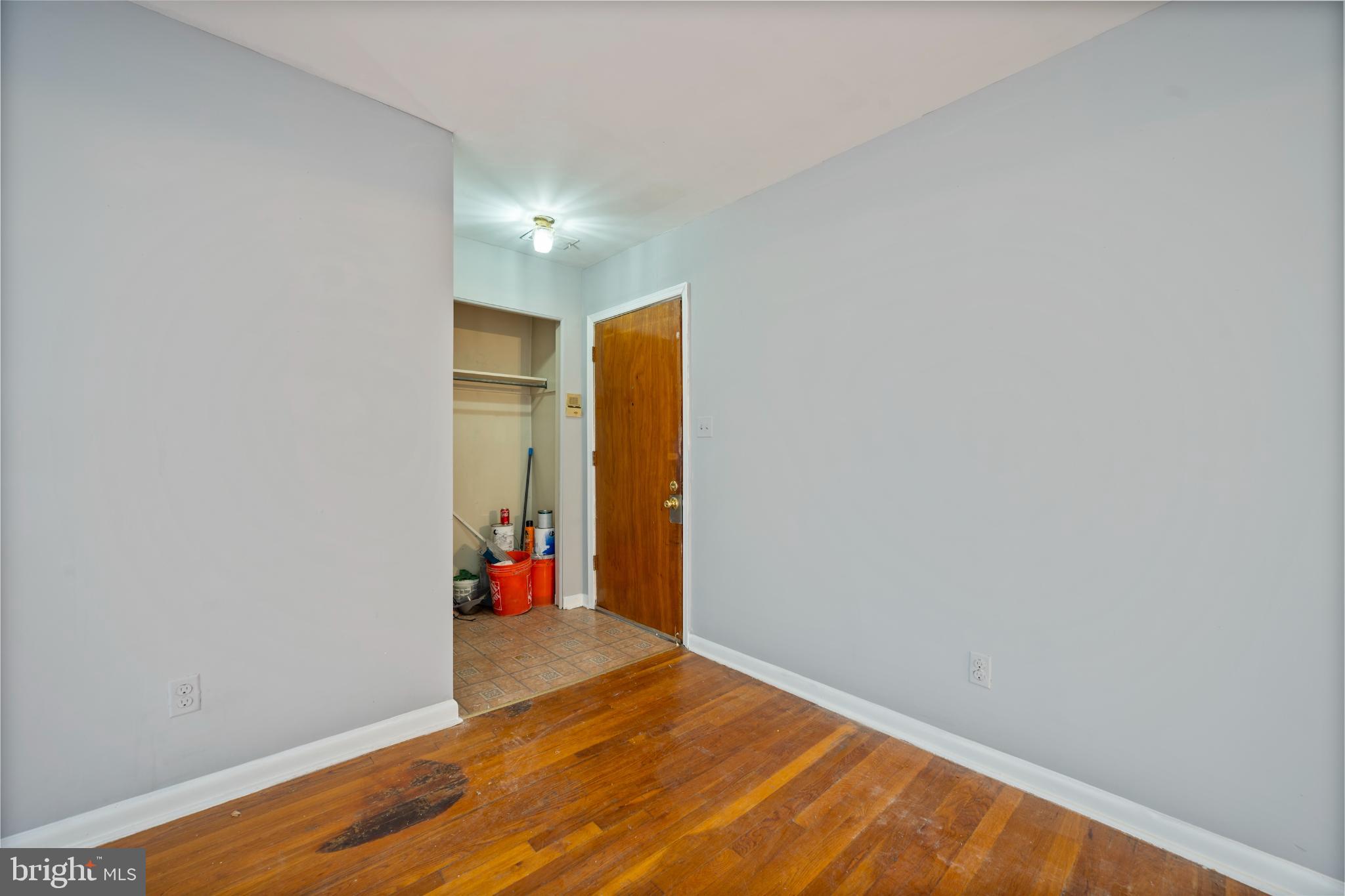 REISTERSTOWN STATION - Residential Lease