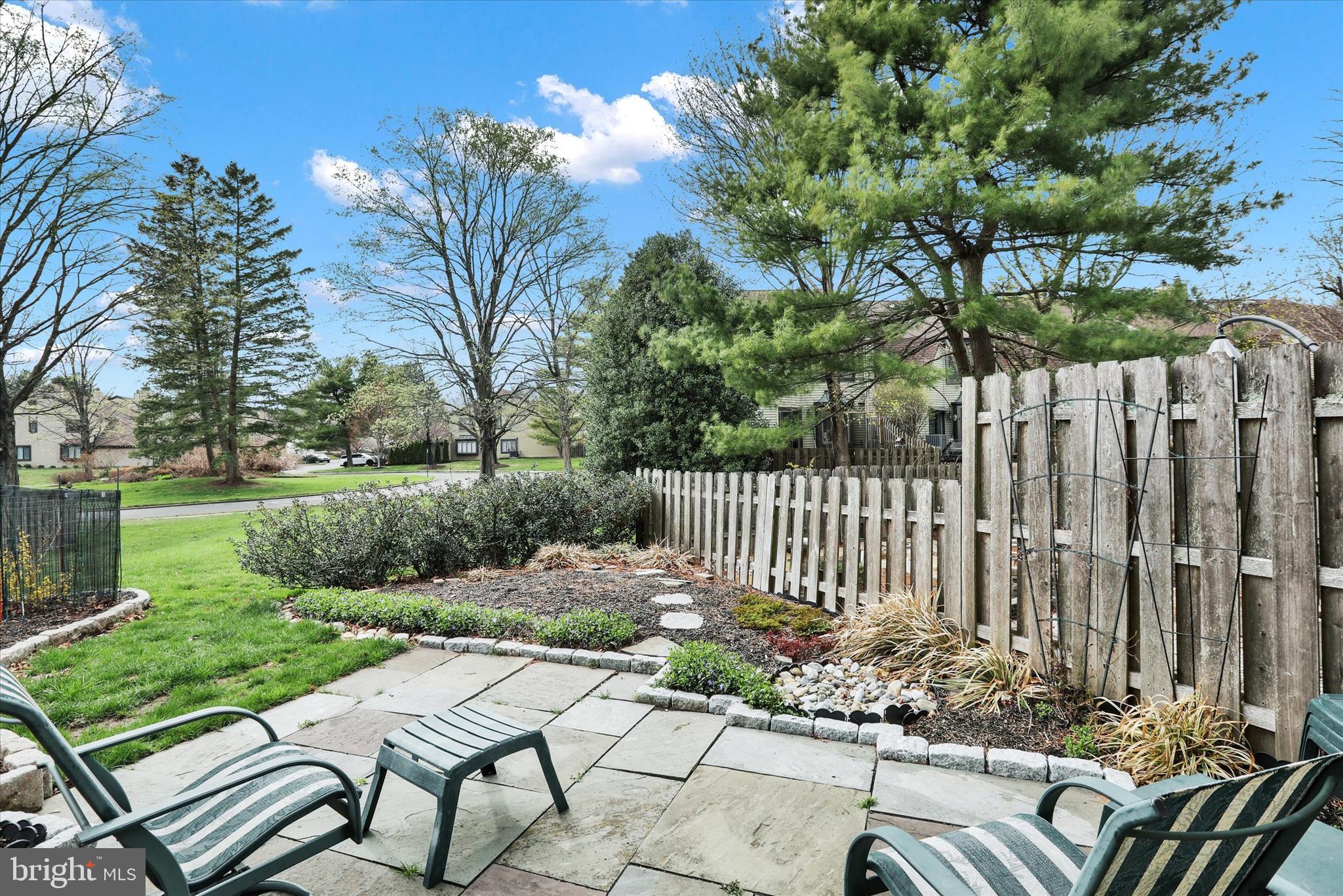 HEADLEY TRACE - Residential